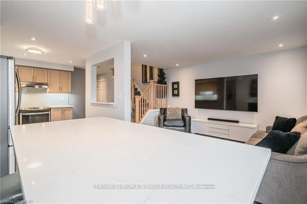 Photo 10 of Unit G30, 6 Upper Mercer Street, Kitchener, Grand River South — HOMEH