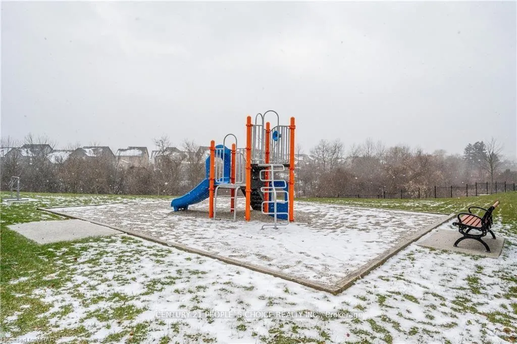 Photo 37 of Unit G30, 6 Upper Mercer Street, Kitchener, Grand River South — HOMEH