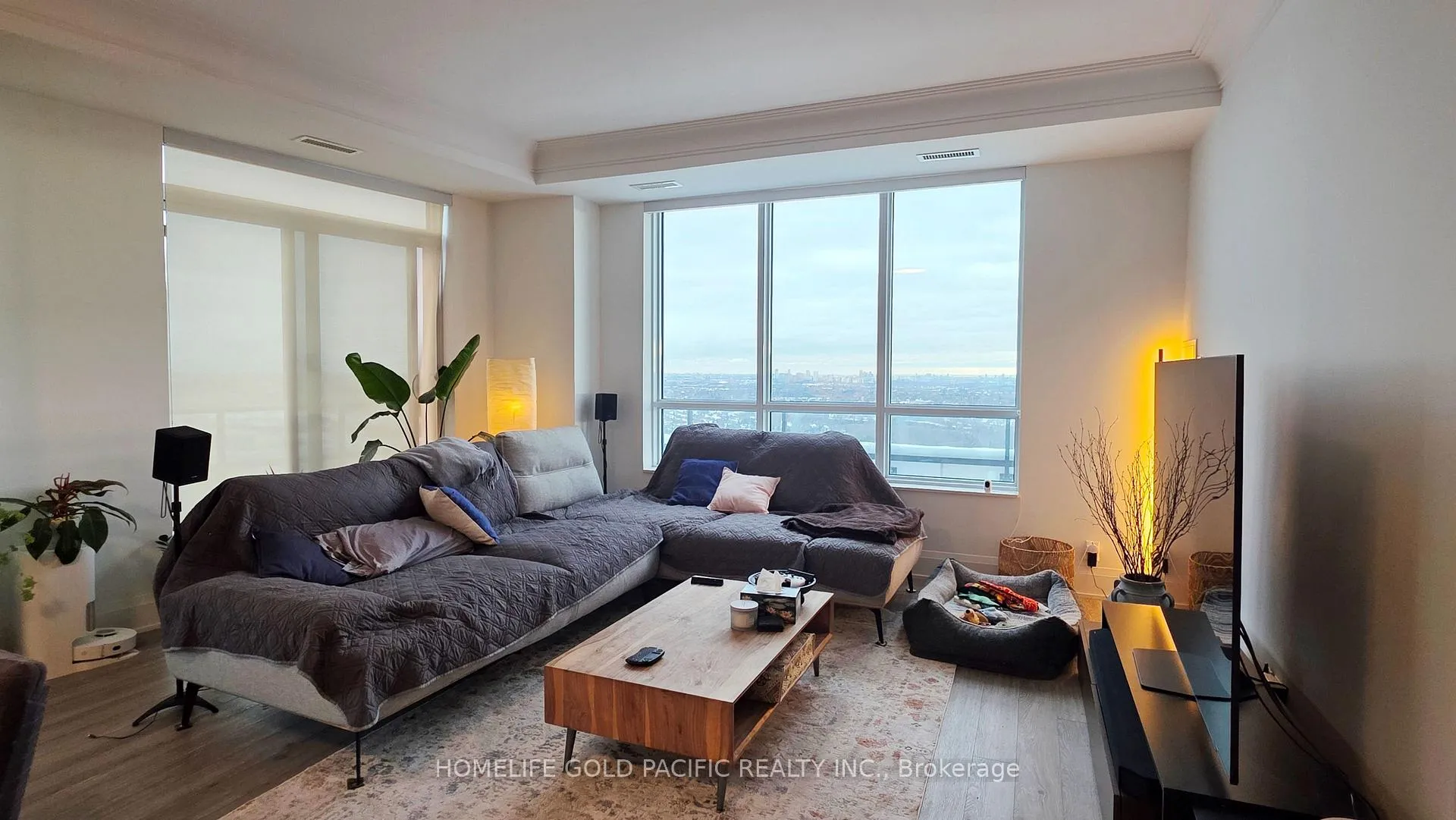 Photo 5 of Unit 3705, 12 Gandhi Lane, Markham, Commerce Valley — HOMEH