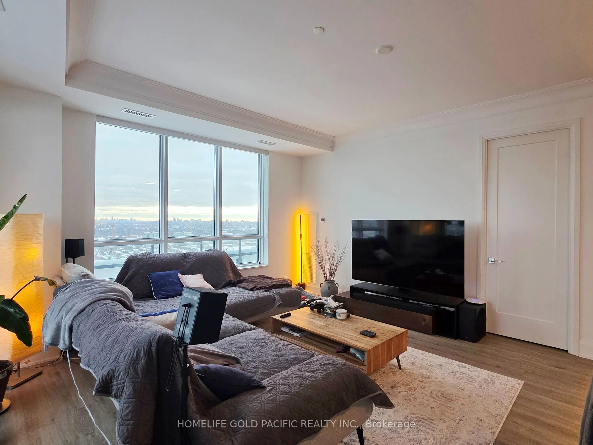 Photo 6 of Unit 3705, 12 Gandhi Lane, Markham, Commerce Valley — HOMEH