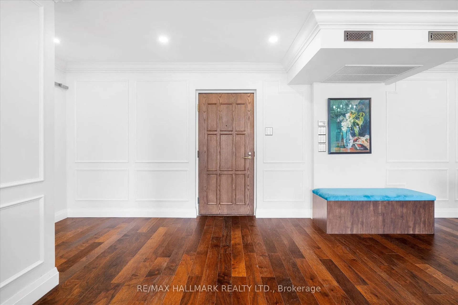 Photo 4 of Unit PH12, 55 Harbour Square, Toronto, Waterfront Communities — HOMEH