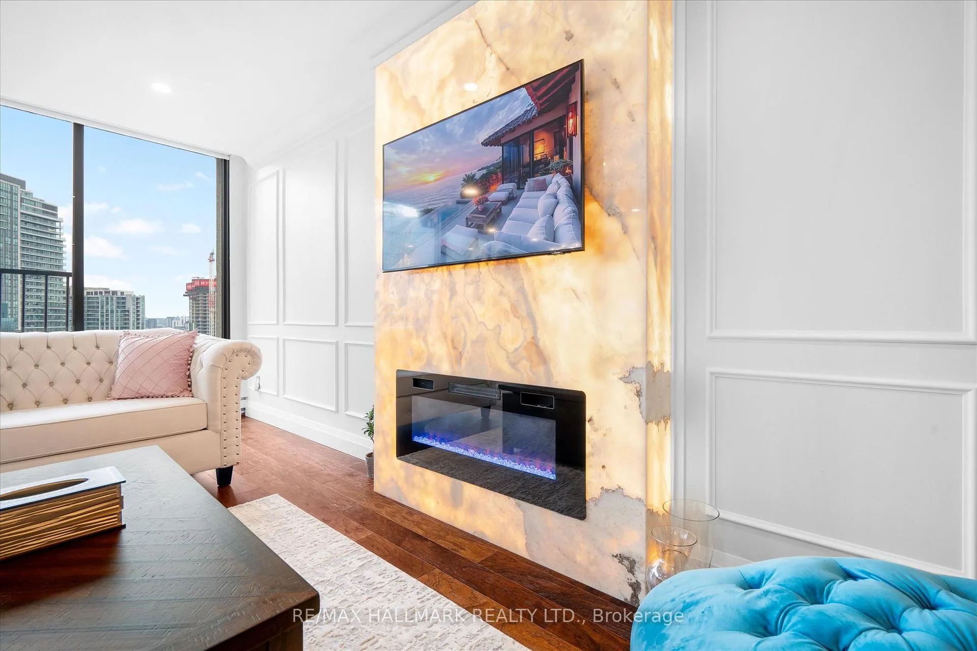 Photo 10 of Unit PH12, 55 Harbour Square, Toronto, Waterfront Communities — HOMEH