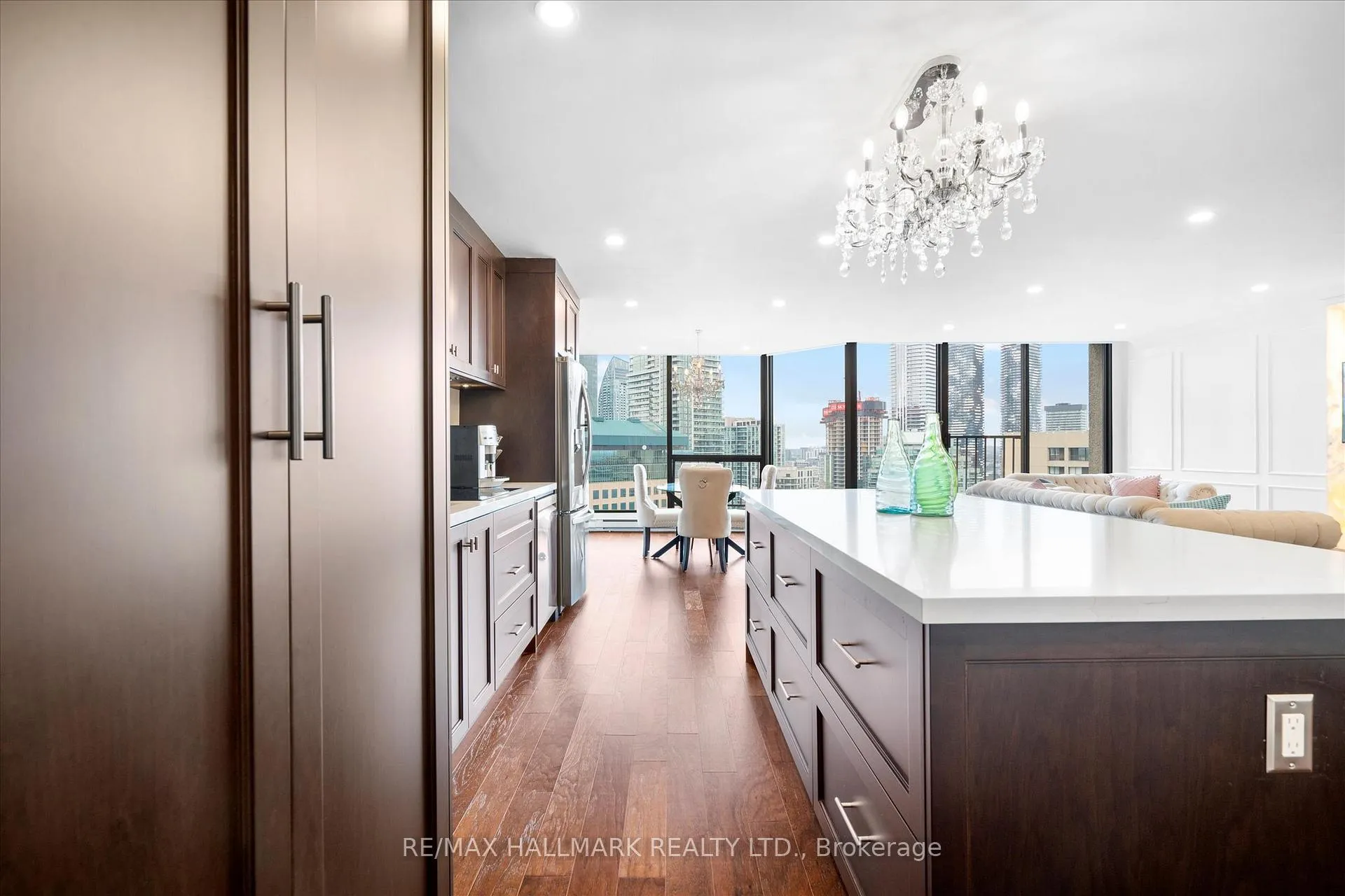 Photo 14 of Unit PH12, 55 Harbour Square, Toronto, Waterfront Communities — HOMEH