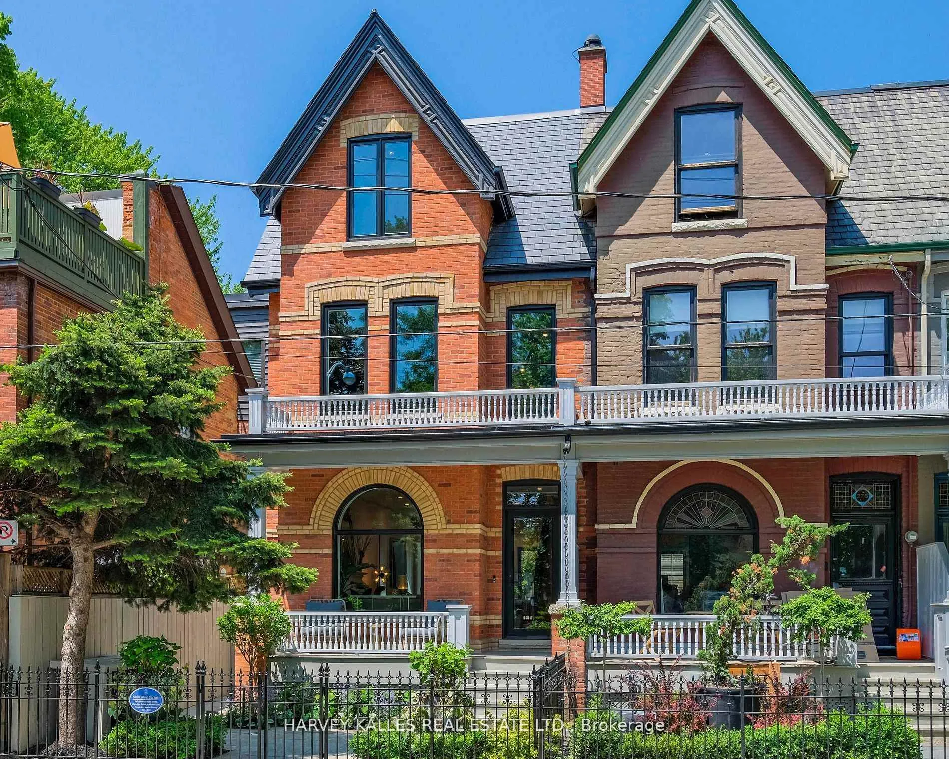 Front of 274 Carlton Street