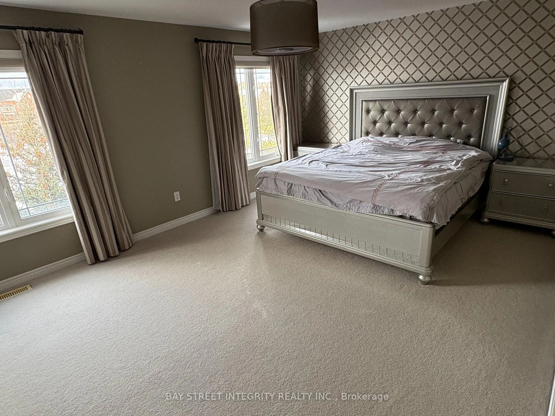 Photo 10 of 89 Timna Crescent, Vaughan, Patterson — HOMEH