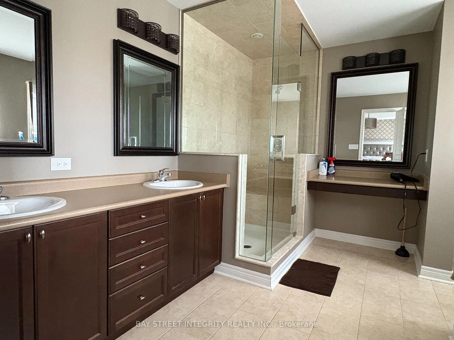 Photo 11 of 89 Timna Crescent, Vaughan, Patterson — HOMEH