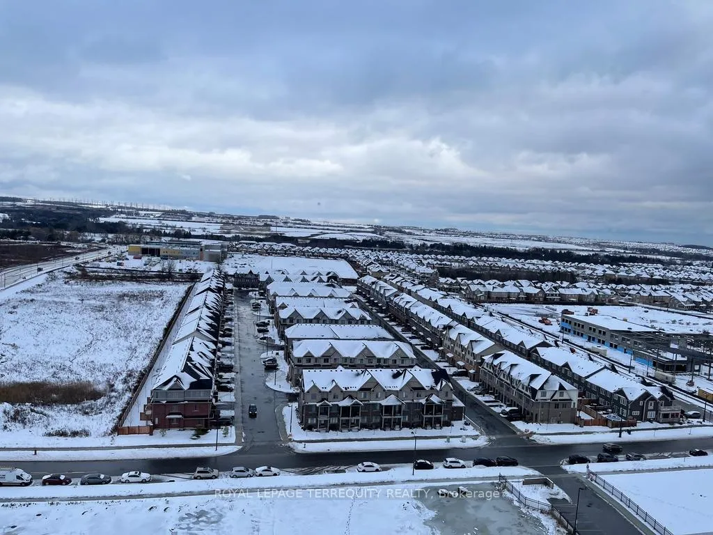 Photo 3 of Unit 1737, 2545 Simcoe Street N, Oshawa, Windfields — HOMEH
