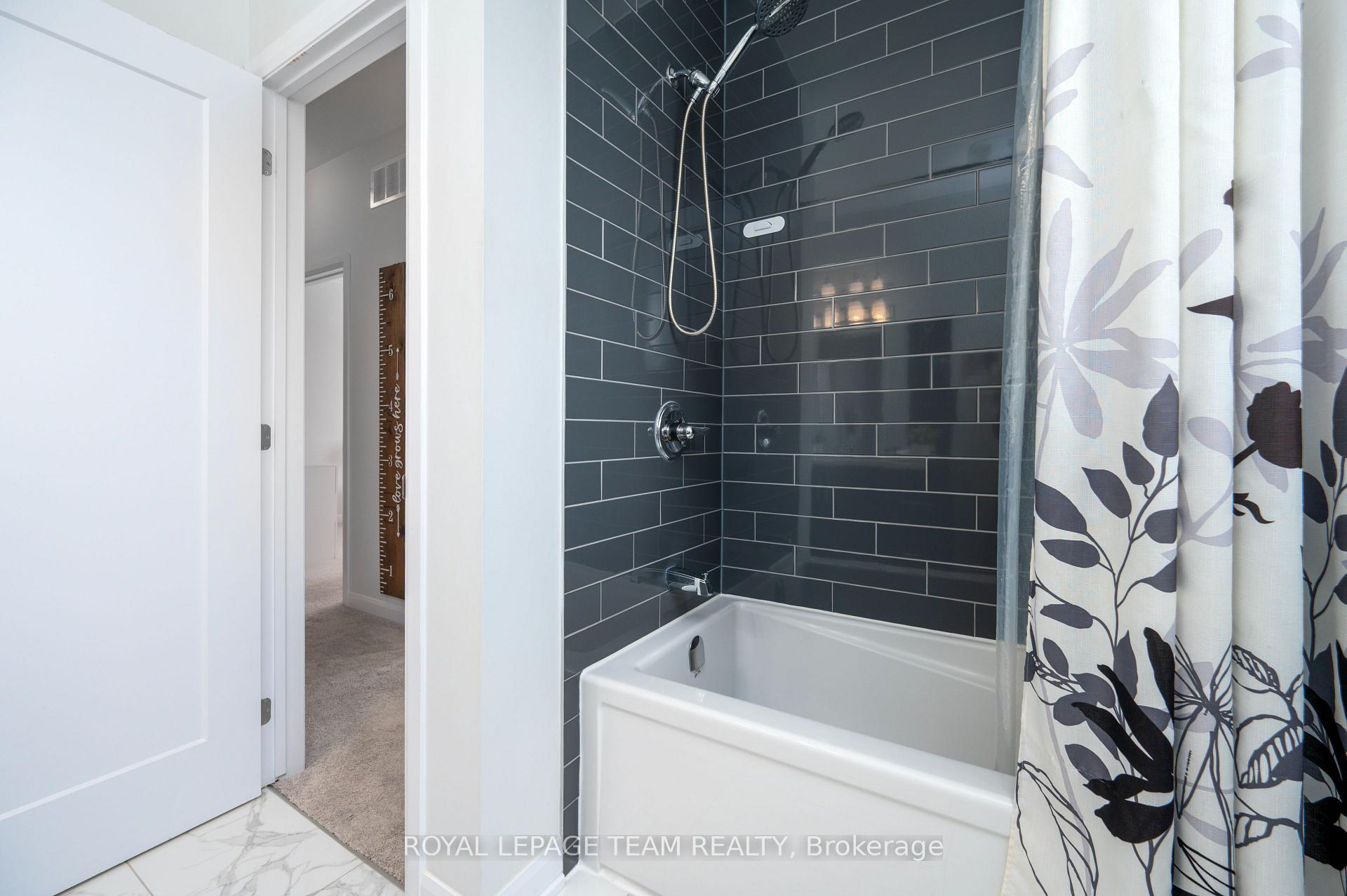 Photo 23 of 792 Cappamore Drive, Ottawa, Barrhaven - Half Moon Bay — HOMEH