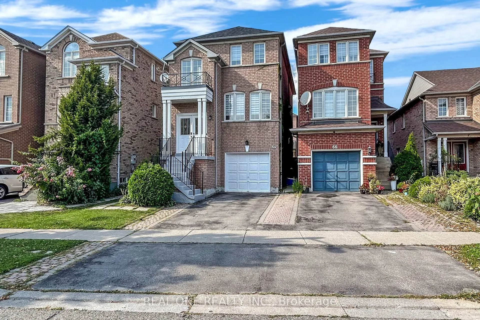 Photo 1 of 64 Sassafras Circle N, Vaughan, Patterson — HOMEH