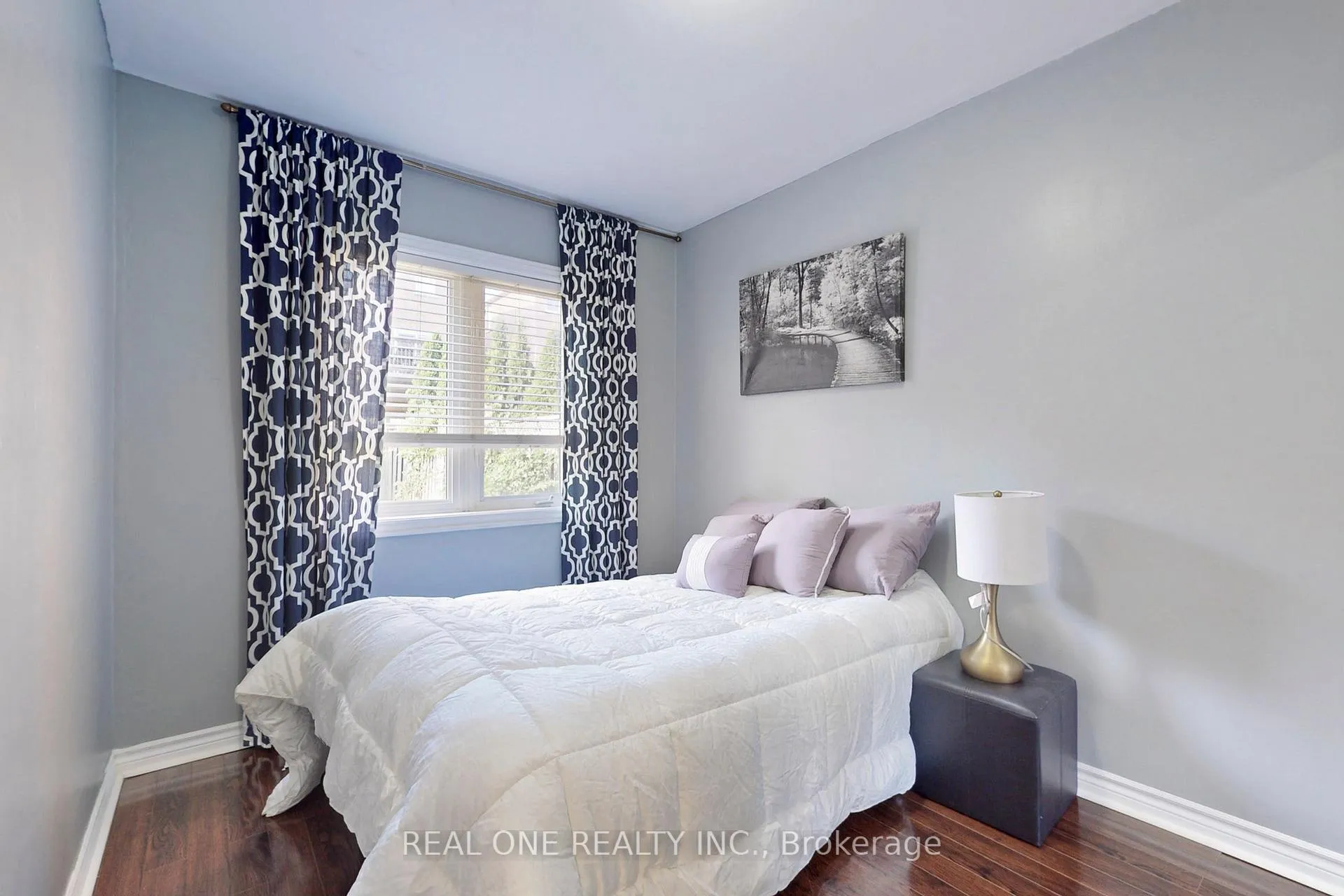 Photo 10 of 64 Sassafras Circle N, Vaughan, Patterson — HOMEH