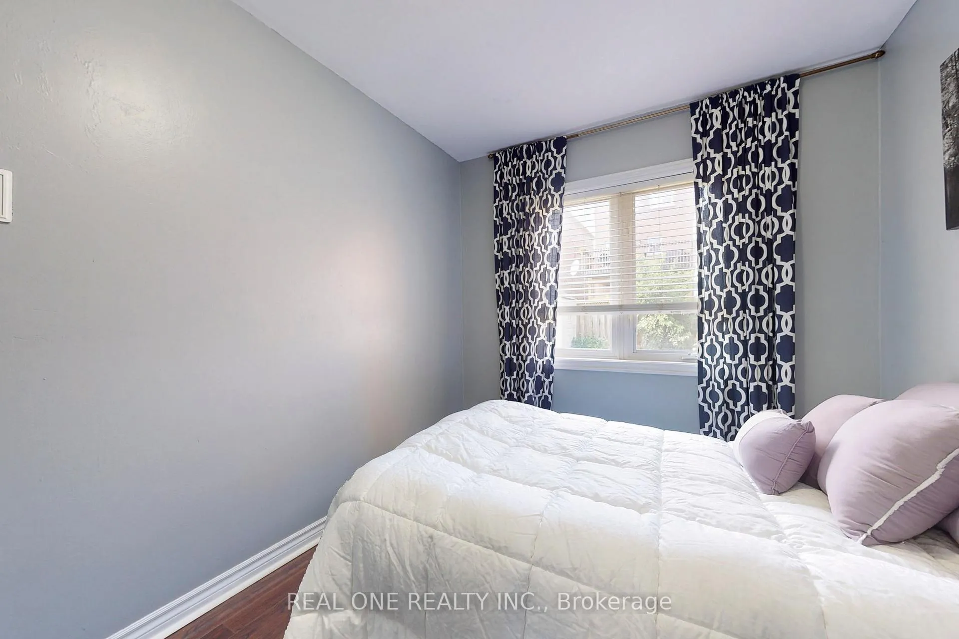 Photo 12 of 64 Sassafras Circle N, Vaughan, Patterson — HOMEH