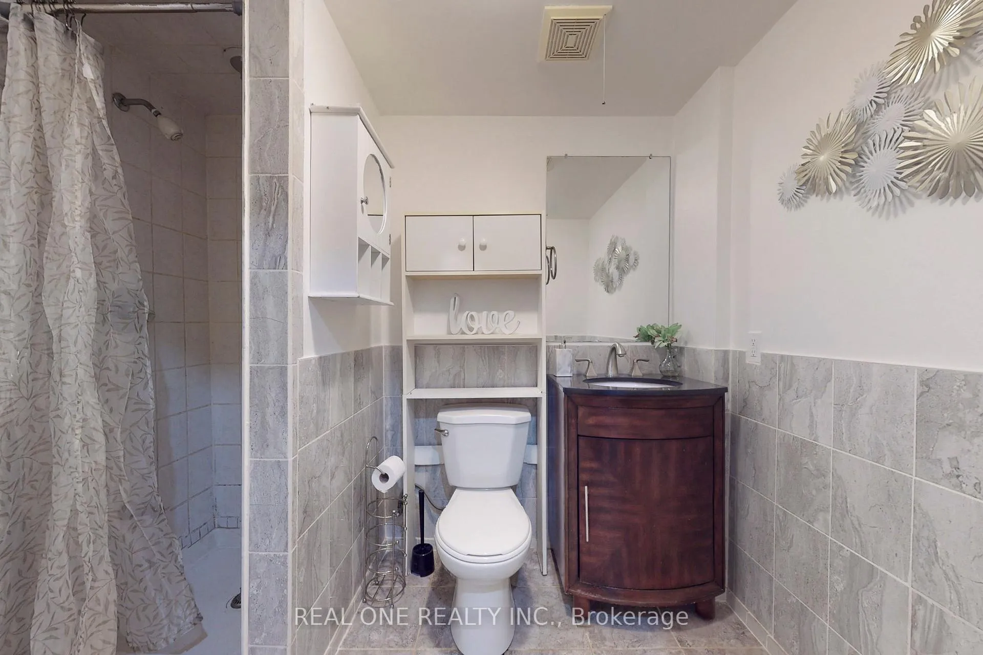 Photo 14 of 64 Sassafras Circle N, Vaughan, Patterson — HOMEH