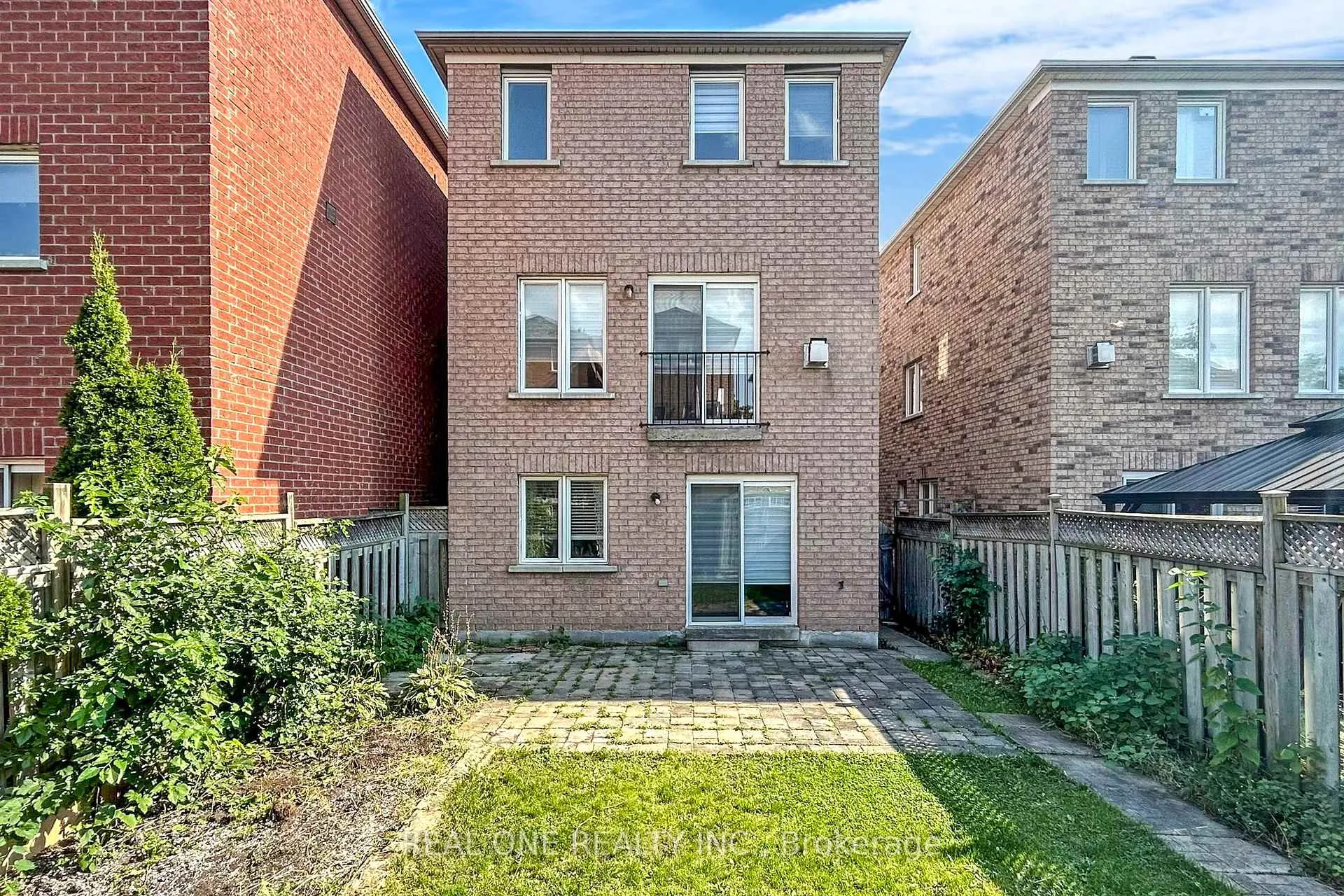 Photo 16 of 64 Sassafras Circle N, Vaughan, Patterson — HOMEH