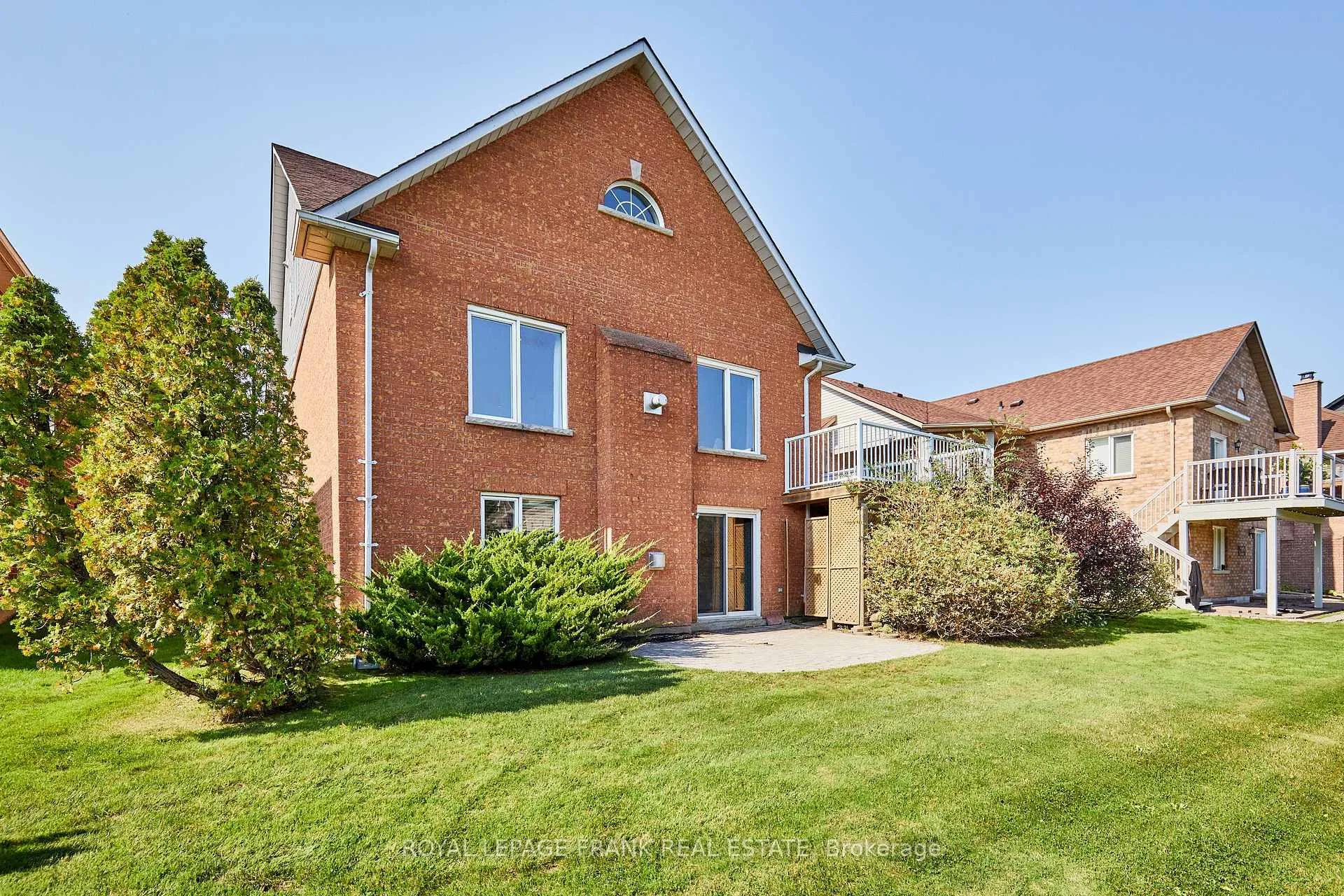 Photo 3 of 65 Waterbury Crescent, Scugog, Port Perry — HOMEH