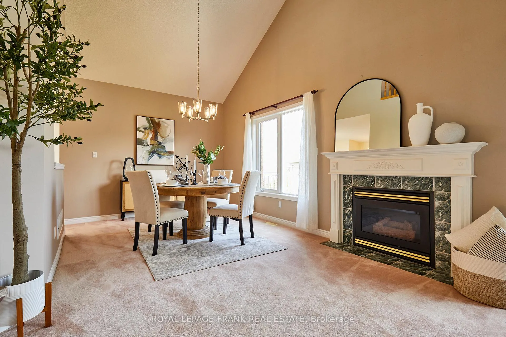Photo 16 of 65 Waterbury Crescent, Scugog, Port Perry — HOMEH