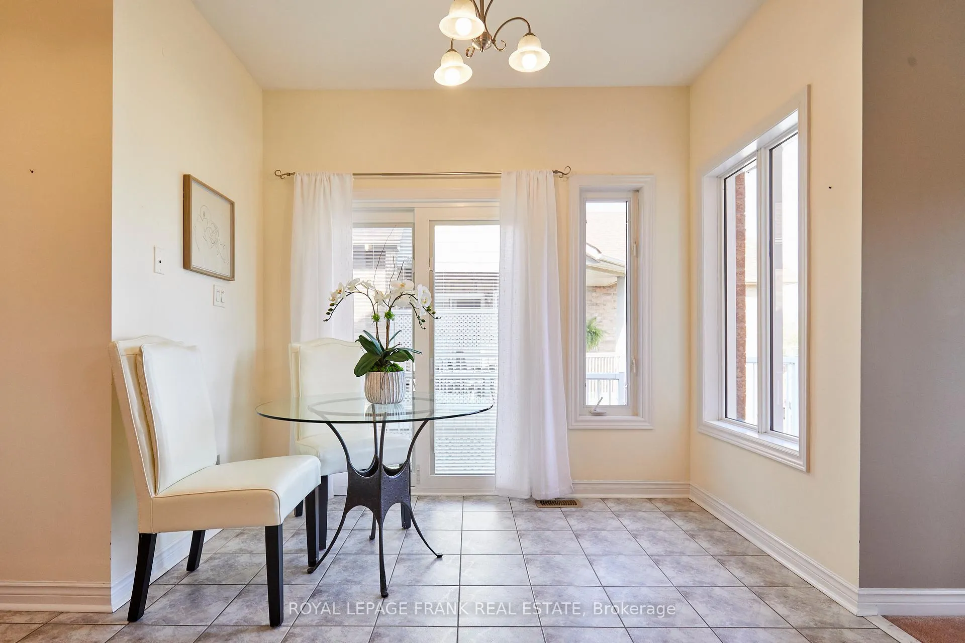 Photo 22 of 65 Waterbury Crescent, Scugog, Port Perry — HOMEH