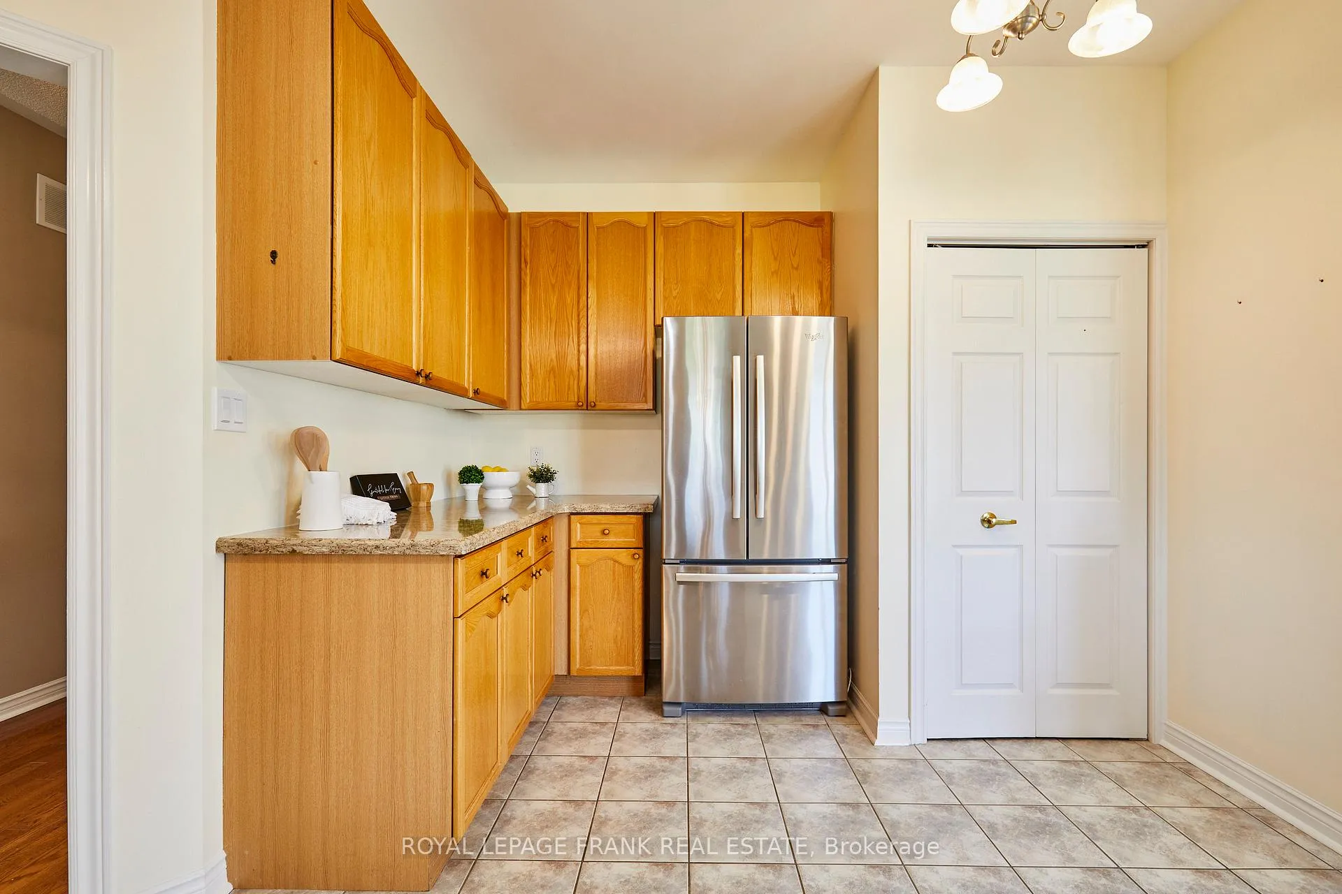 Photo 23 of 65 Waterbury Crescent, Scugog, Port Perry — HOMEH