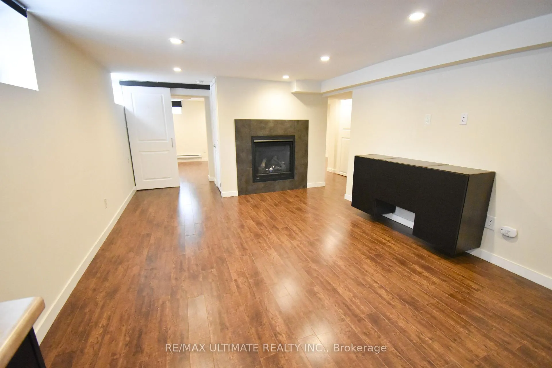 Photo 8 of Unit B, 205 Innisfil Street, Barrie, Sanford — HOMEH