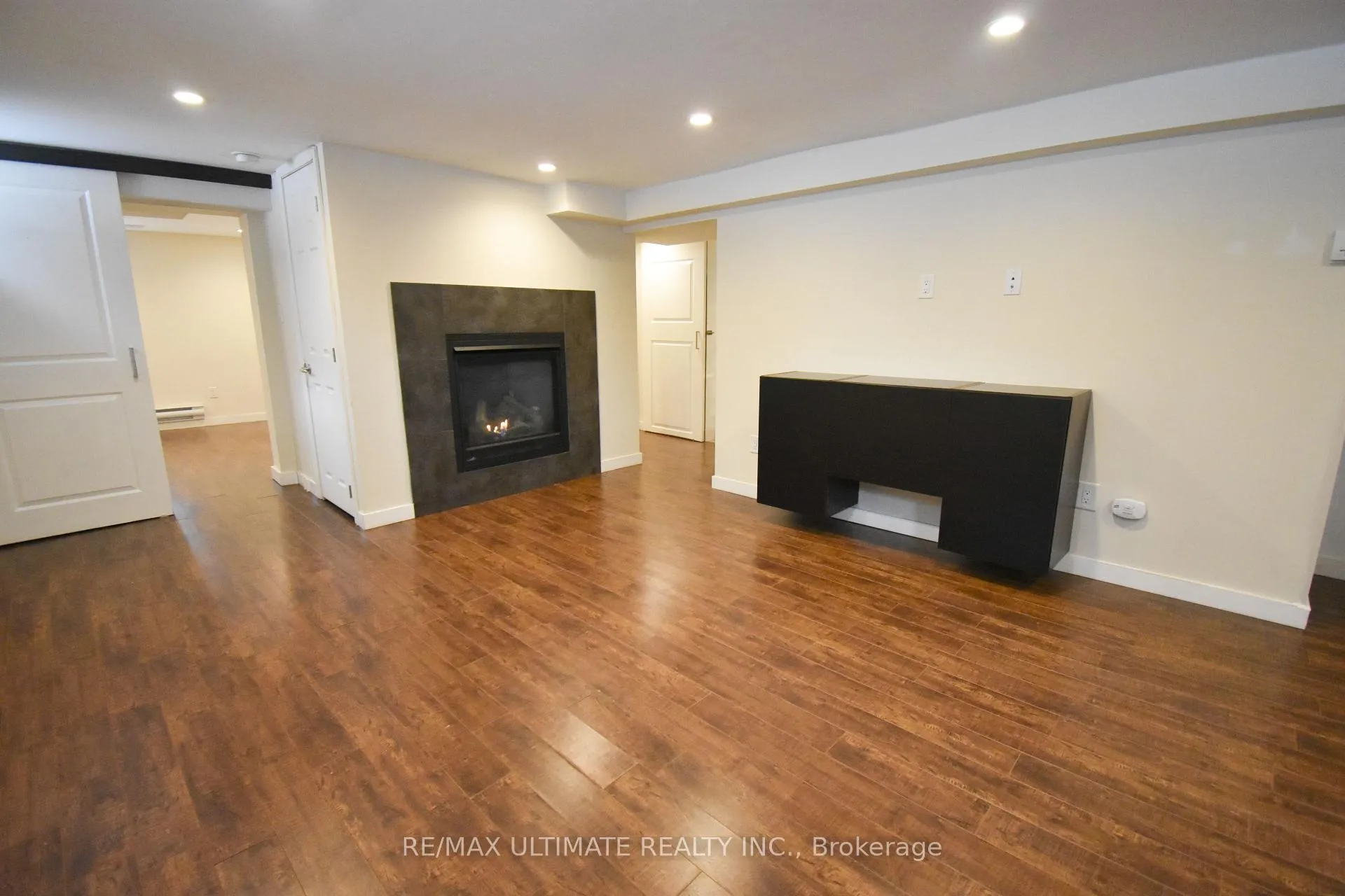 Photo 10 of Unit B, 205 Innisfil Street, Barrie, Sanford — HOMEH