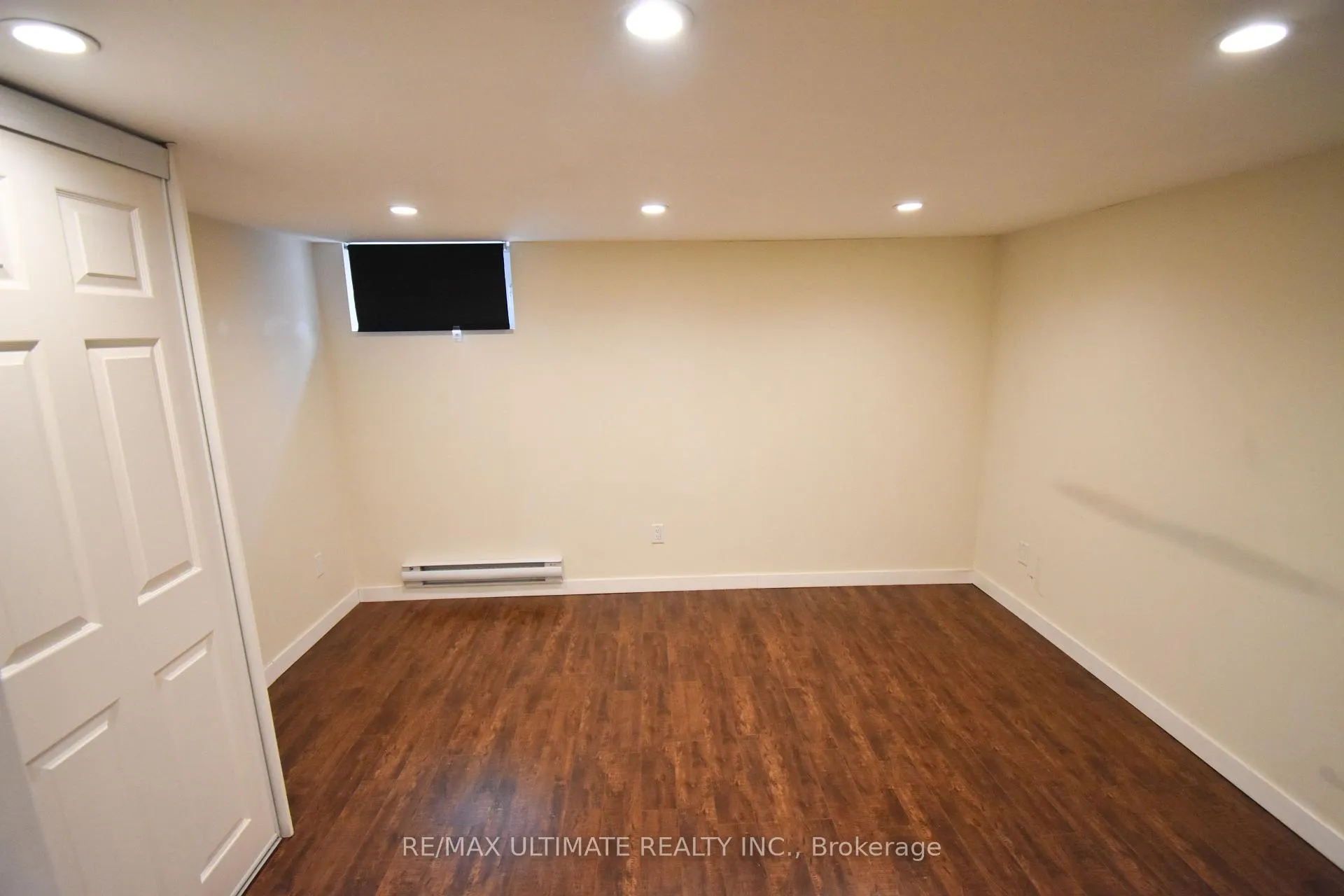 Photo 12 of Unit B, 205 Innisfil Street, Barrie, Sanford — HOMEH