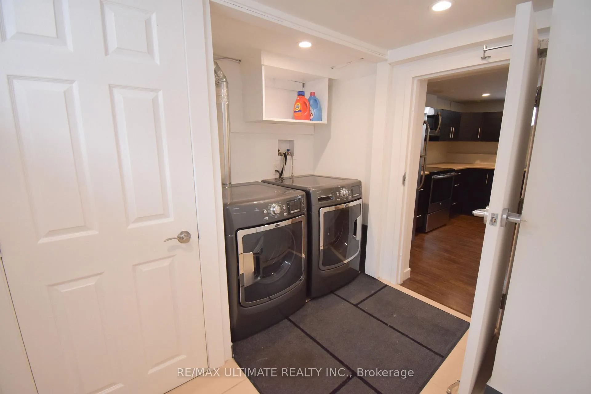 Photo 17 of Unit B, 205 Innisfil Street, Barrie, Sanford — HOMEH