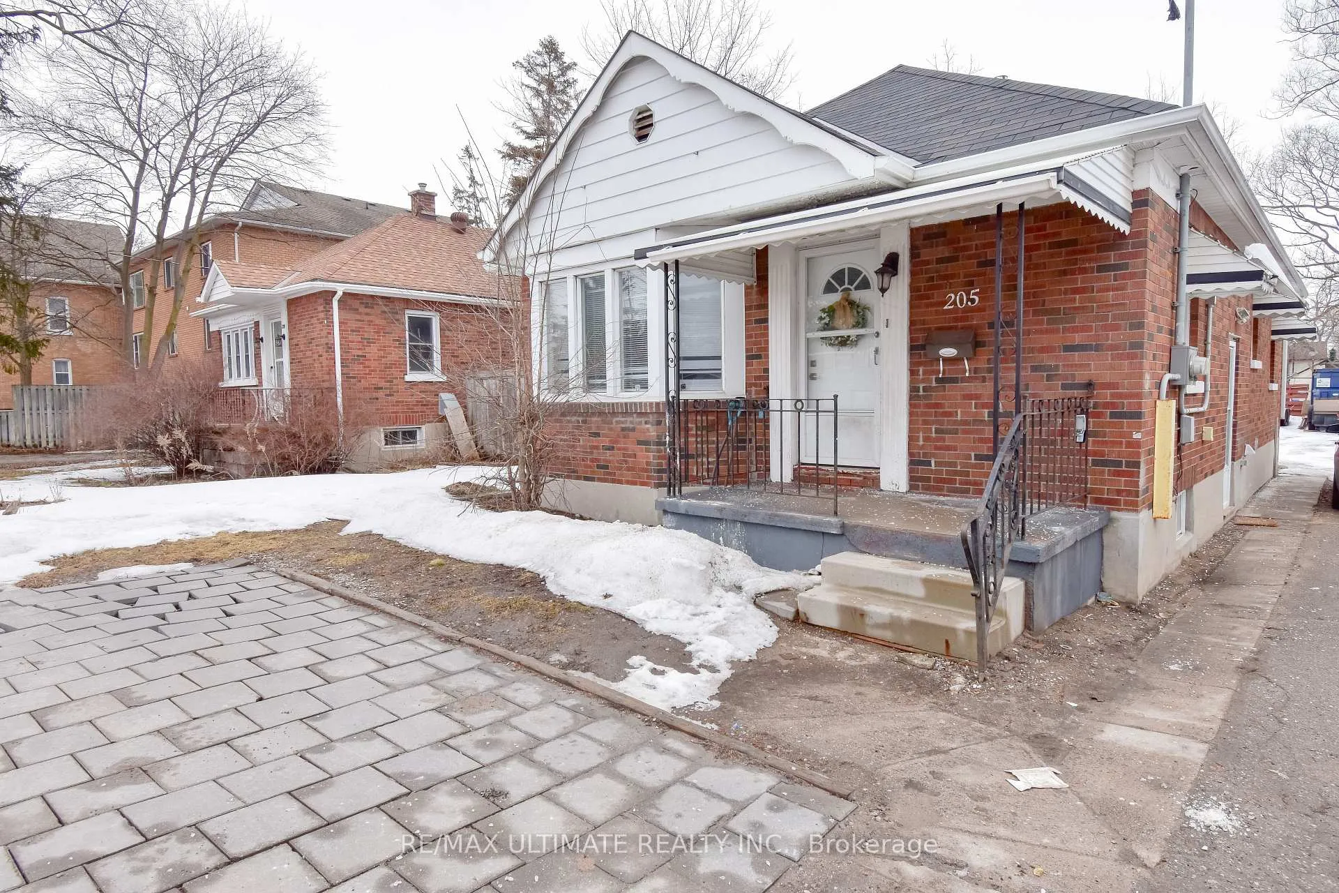 Photo 20 of Unit B, 205 Innisfil Street, Barrie, Sanford — HOMEH