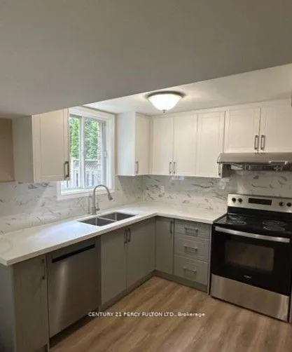 Photo 6 of 1115 Ridgewood Court, Pickering, Liverpool — HOMEH