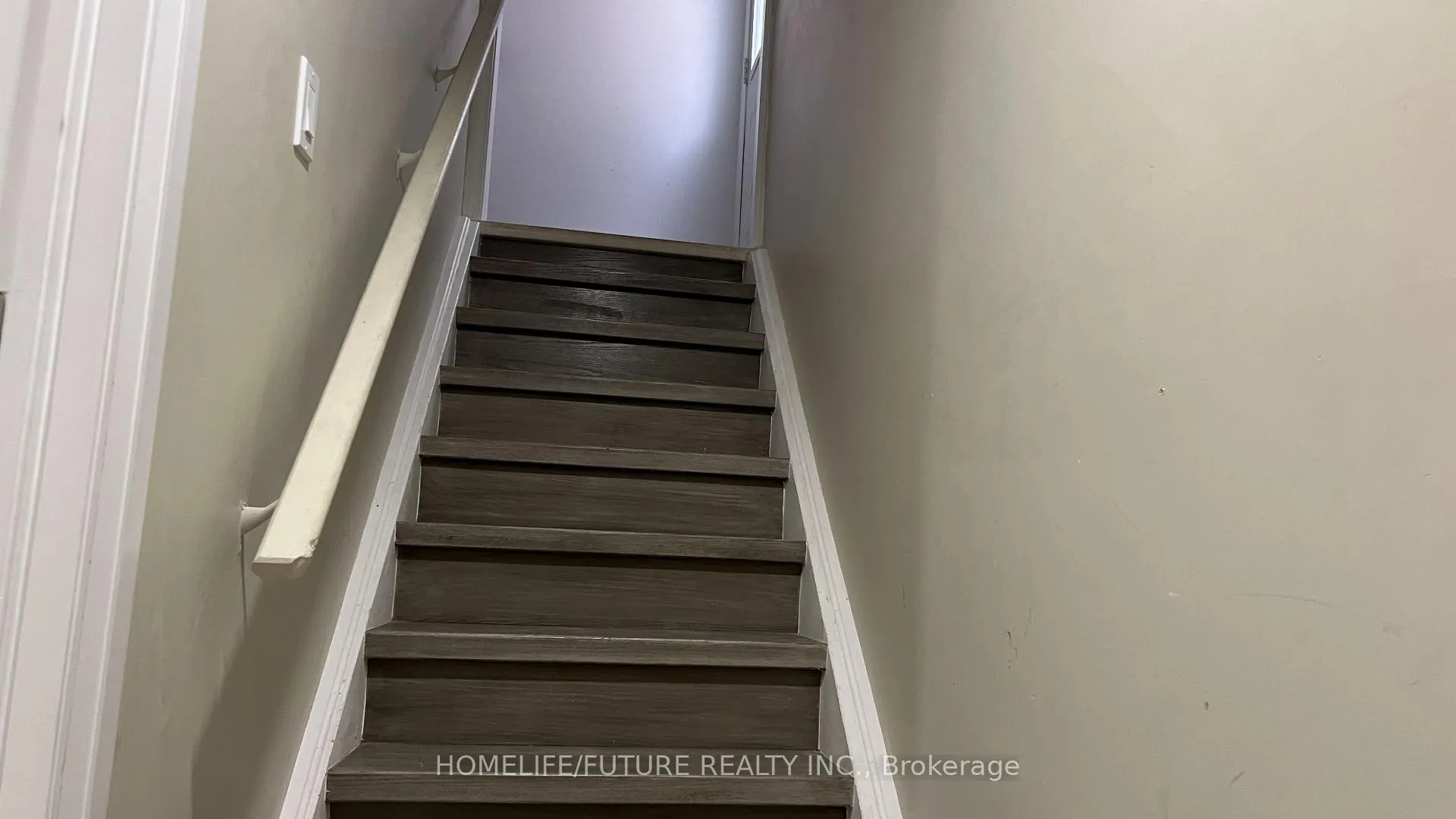 Photo 2 of Unit (2 Bdrm Unit), 1008 Wrenwood Drive, Oshawa, Taunton — HOMEH