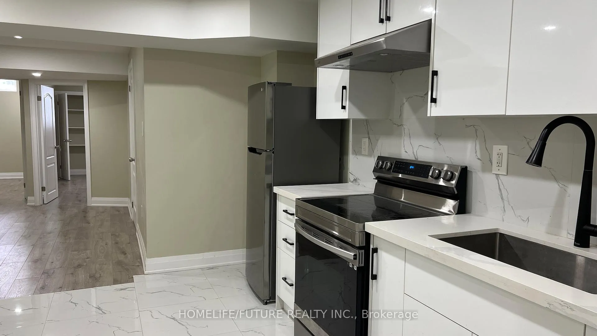 Photo 4 of Unit (2 Bdrm Unit), 1008 Wrenwood Drive, Oshawa, Taunton — HOMEH