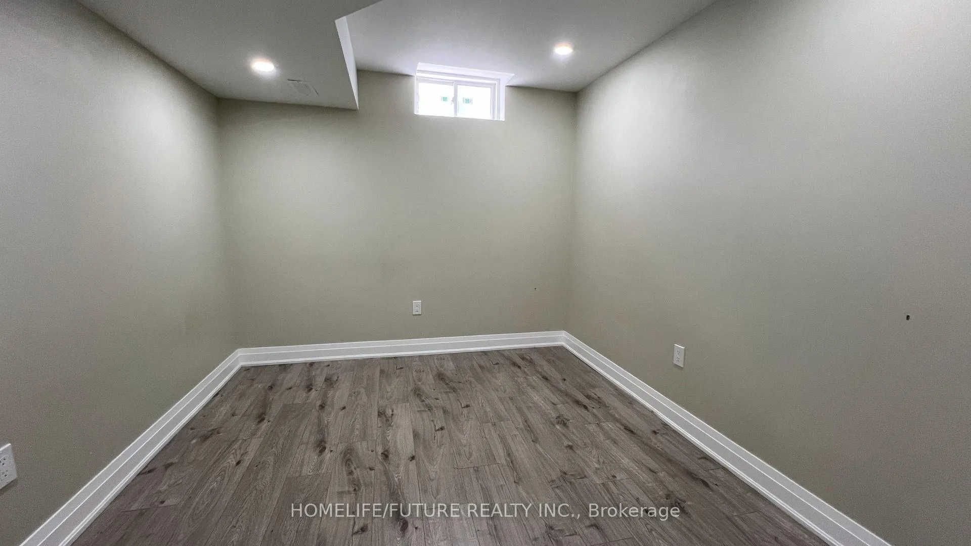 Photo 12 of Unit (2 Bdrm Unit), 1008 Wrenwood Drive, Oshawa, Taunton — HOMEH