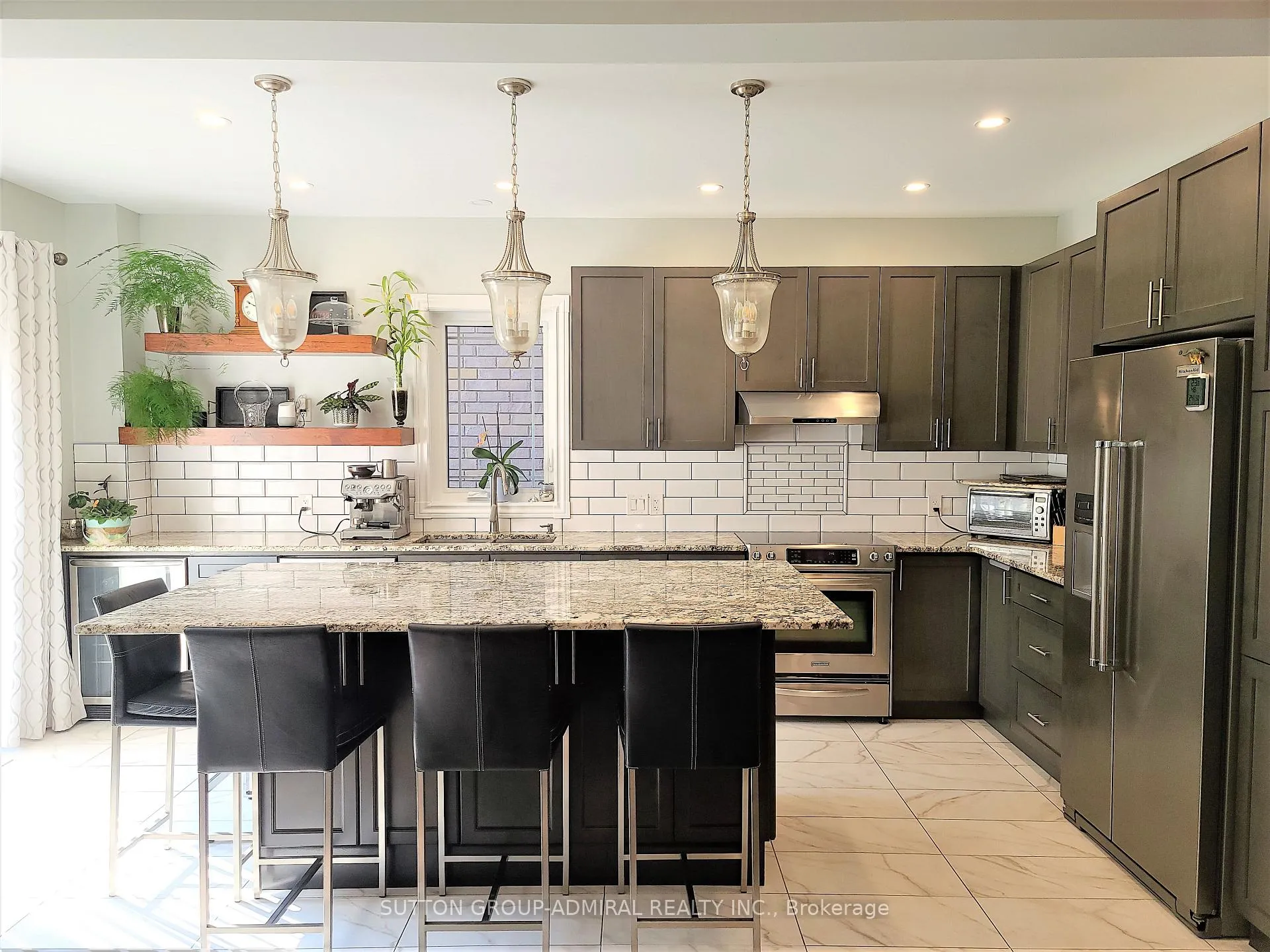 Photo 5 of 282 Dalgleish Trail, Hamilton, Rural Glanbrook — HOMEH
