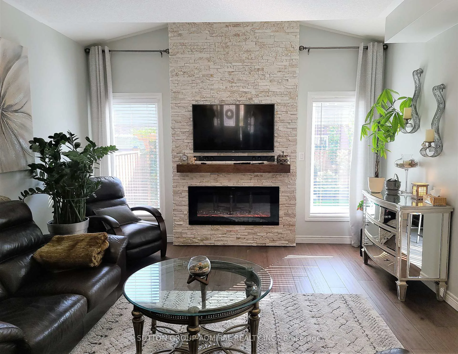 Photo 7 of 282 Dalgleish Trail, Hamilton, Rural Glanbrook — HOMEH