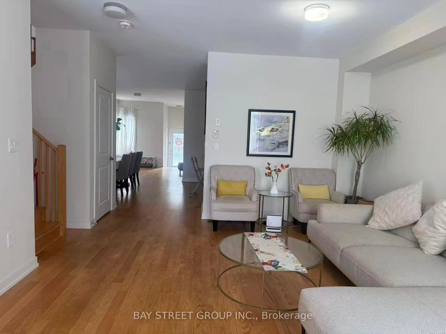 Photo 7 of 124 Old Oak Lane, Markham, Cornell — HOMEH