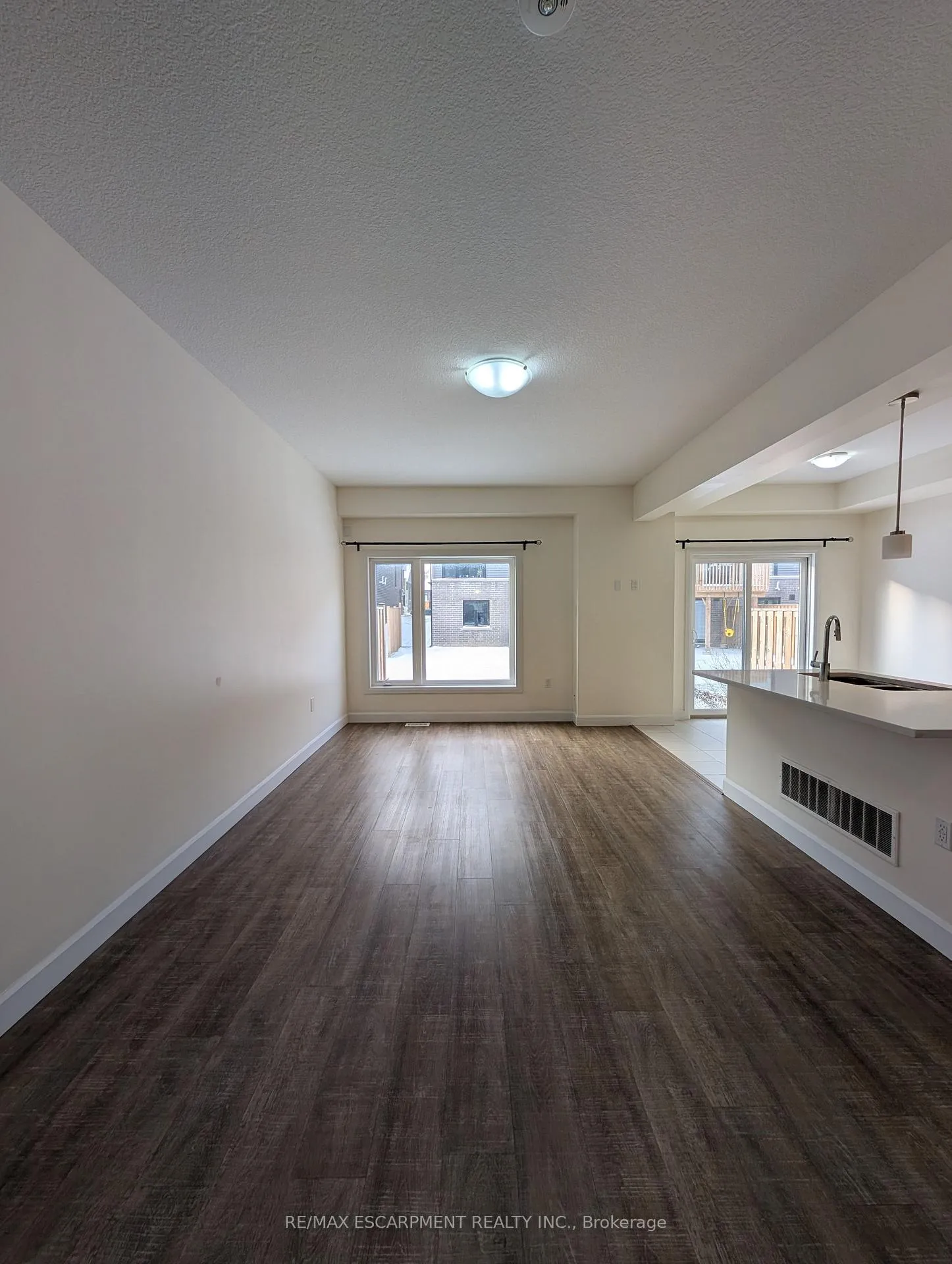 Photo 4 of 55 Southam Lane, Hamilton, Mountview — HOMEH