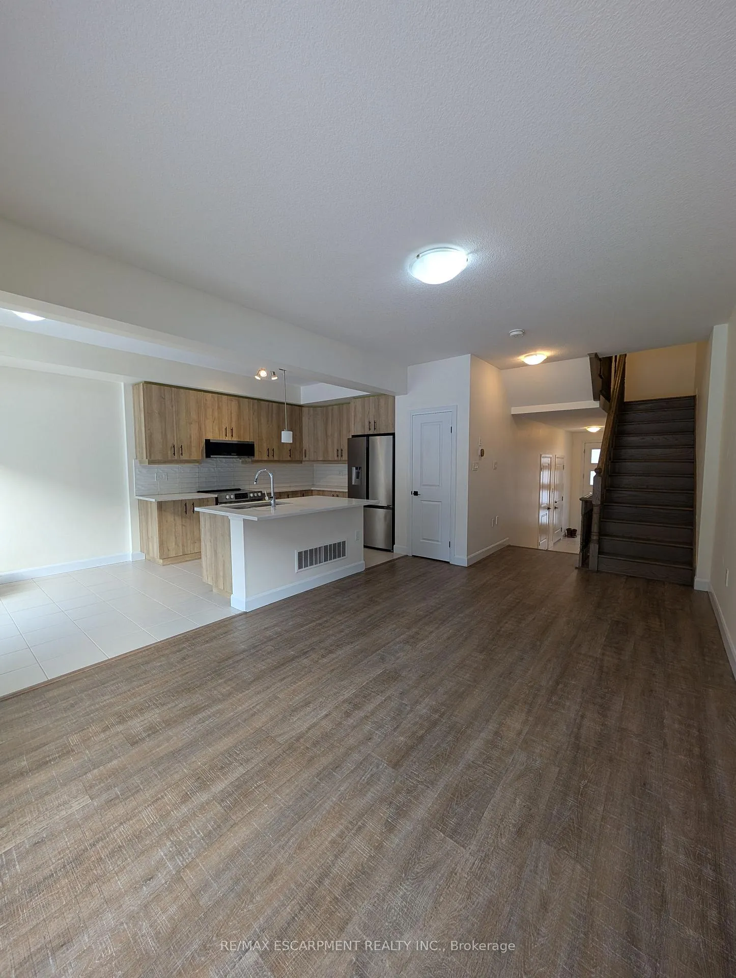 Photo 5 of 55 Southam Lane, Hamilton, Mountview — HOMEH