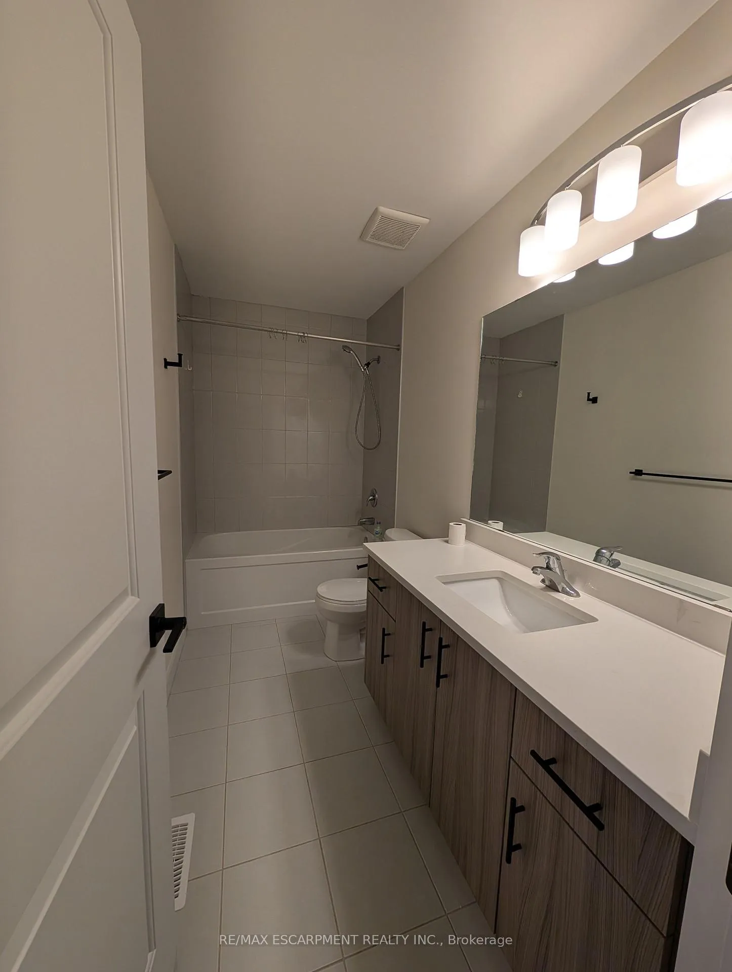 Photo 17 of 55 Southam Lane, Hamilton, Mountview — HOMEH