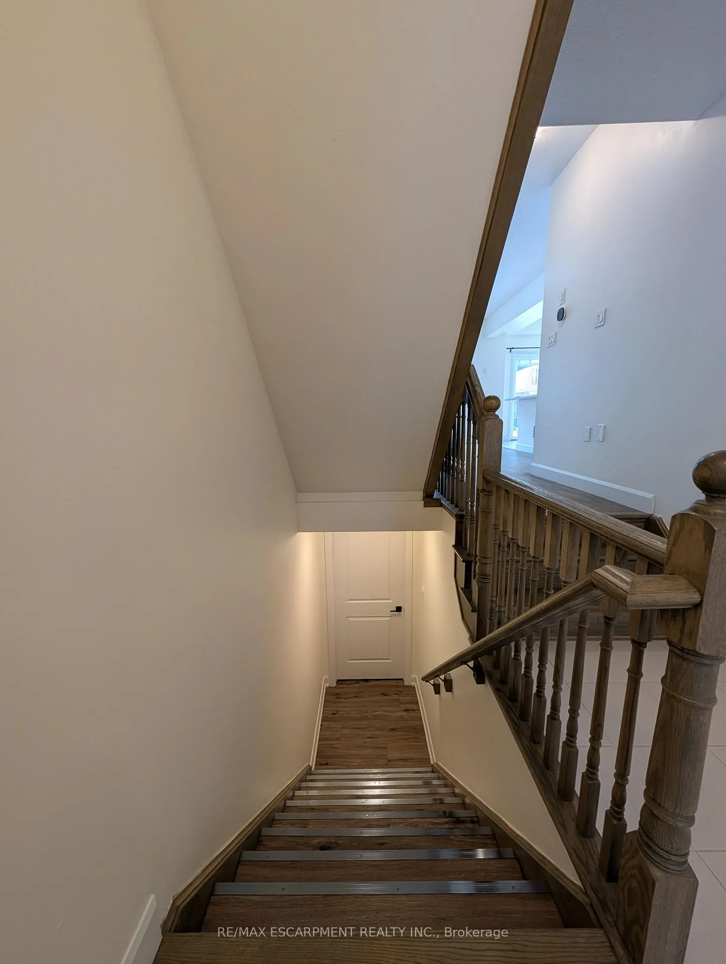 Photo 24 of 55 Southam Lane, Hamilton, Mountview — HOMEH