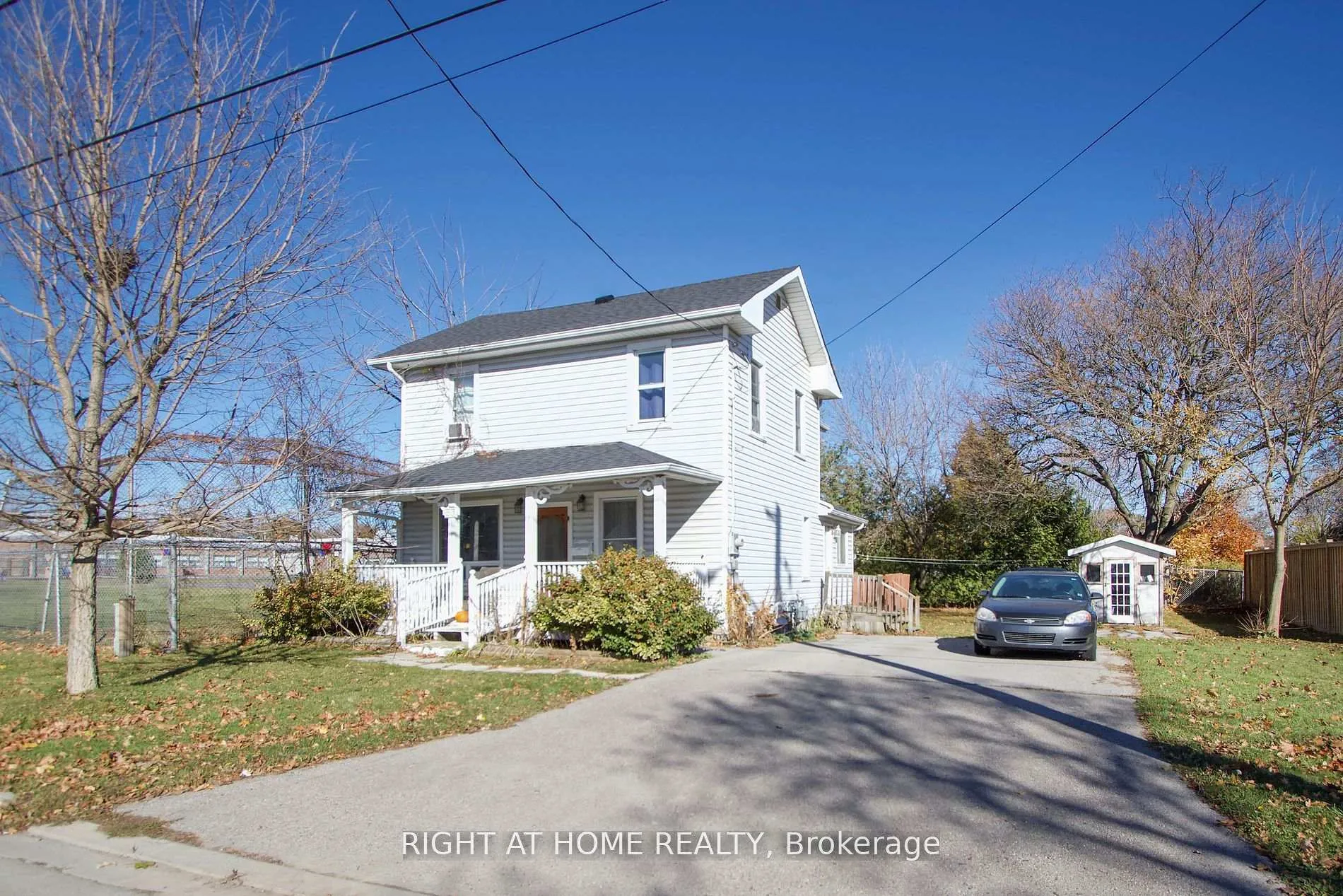 Photo 2 of 53 Duke Street, Clarington, Bowmanville — HOMEH