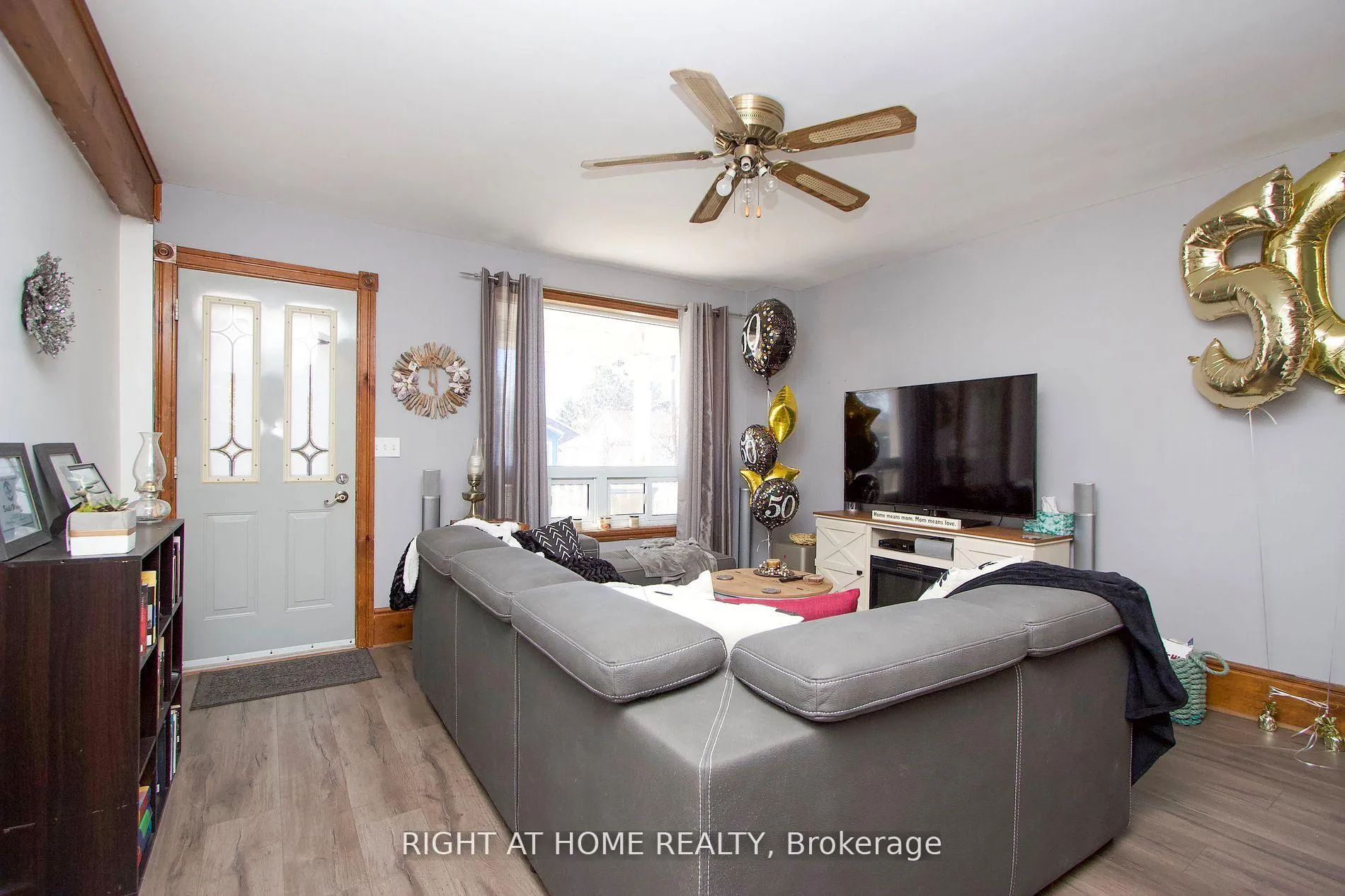 Photo 5 of 53 Duke Street, Clarington, Bowmanville — HOMEH