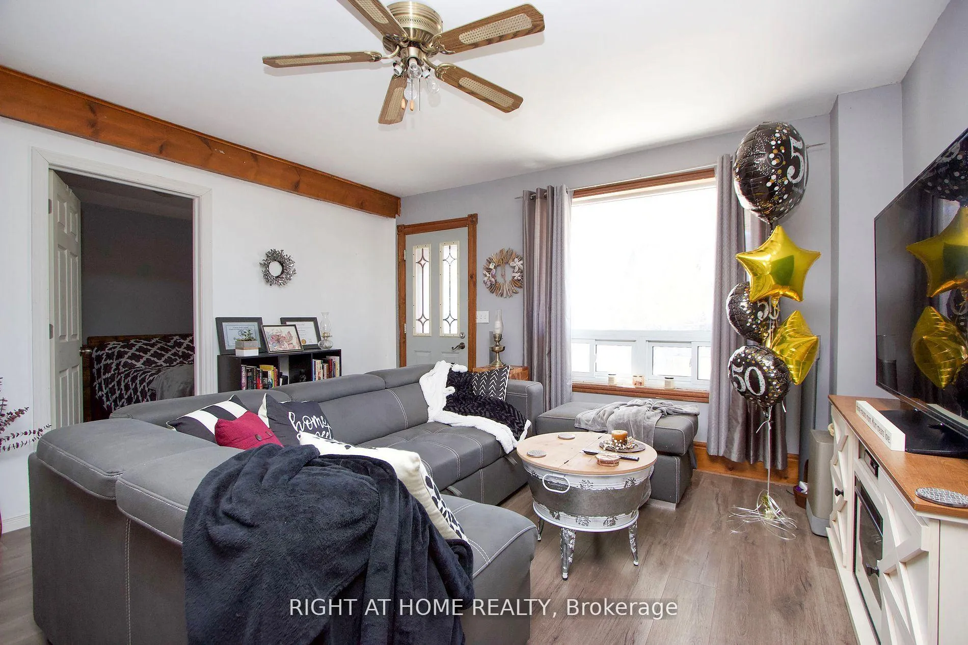 Photo 6 of 53 Duke Street, Clarington, Bowmanville — HOMEH