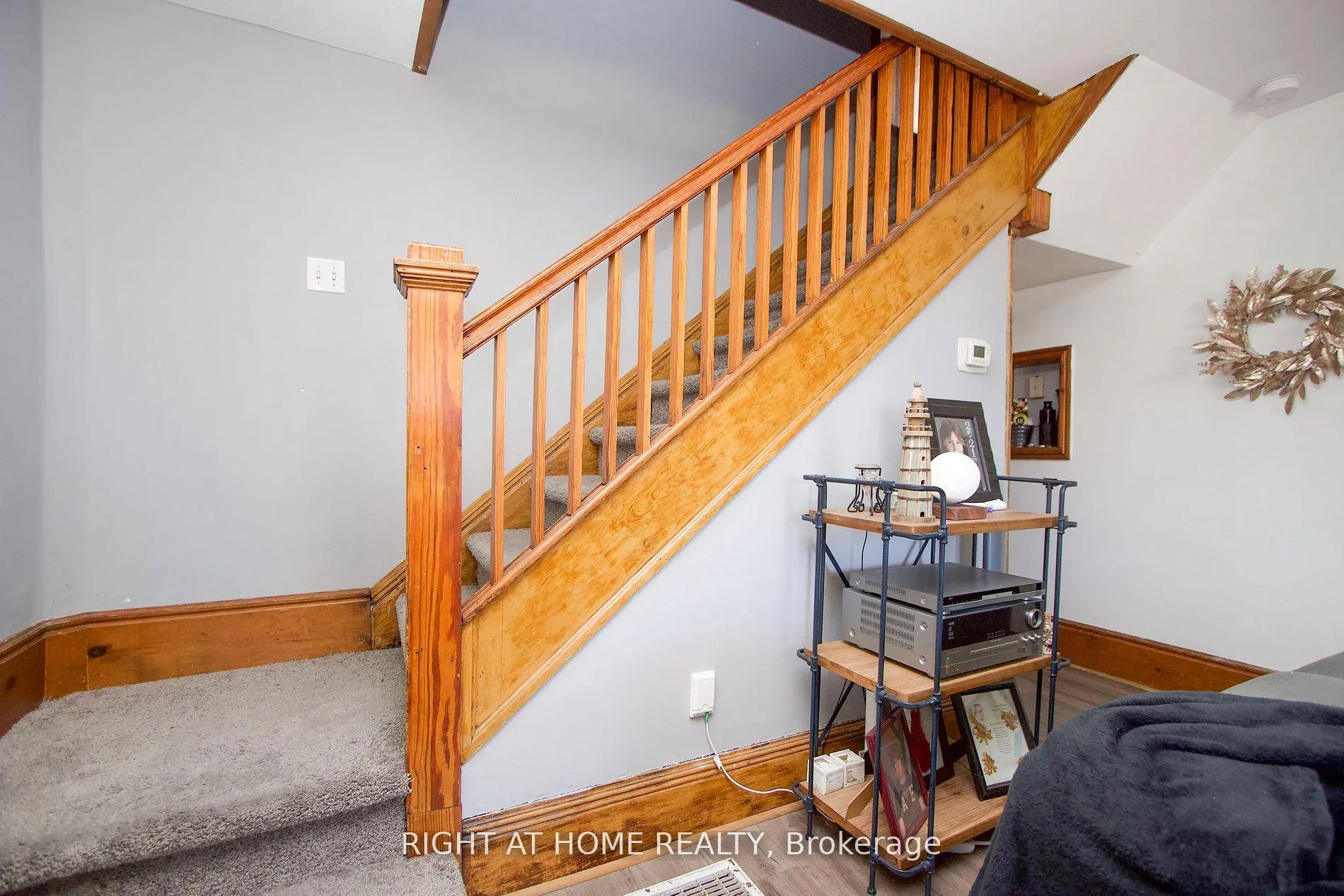 Photo 7 of 53 Duke Street, Clarington, Bowmanville — HOMEH