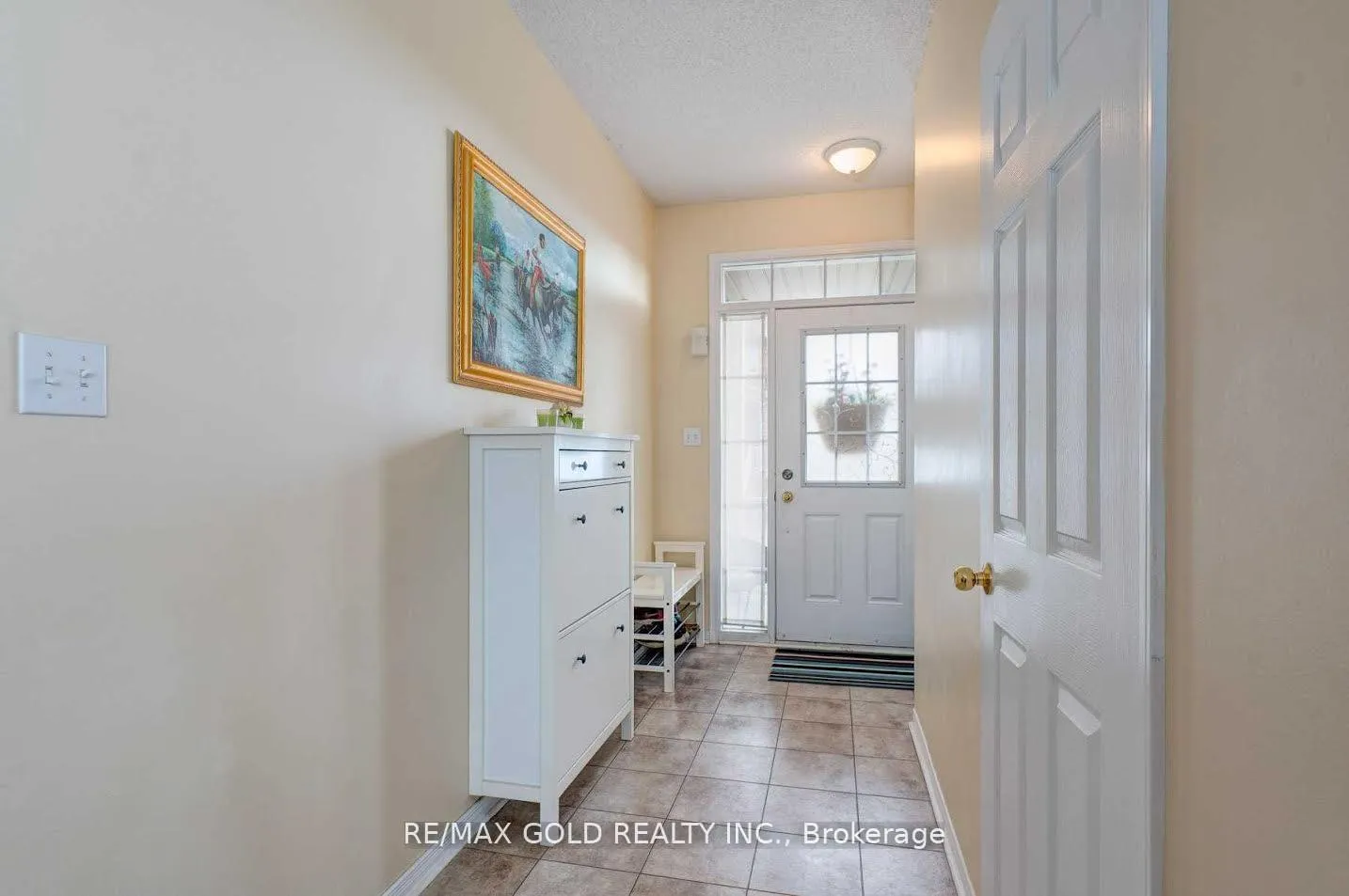 Photo 4 of Unit 18, 1070 Glenbourne Drive, Oshawa, Pinecrest — HOMEH