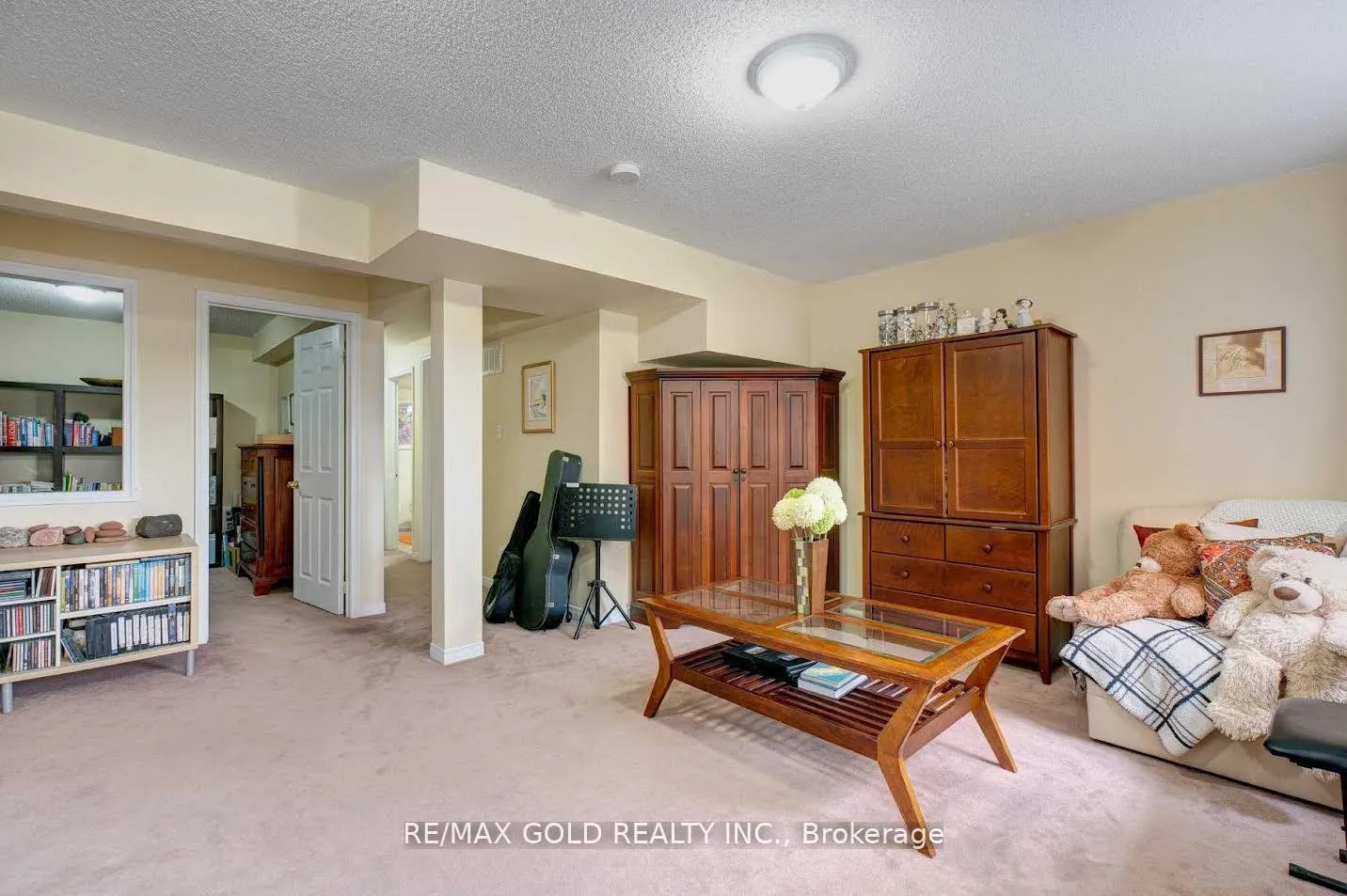Photo 15 of Unit 18, 1070 Glenbourne Drive, Oshawa, Pinecrest — HOMEH
