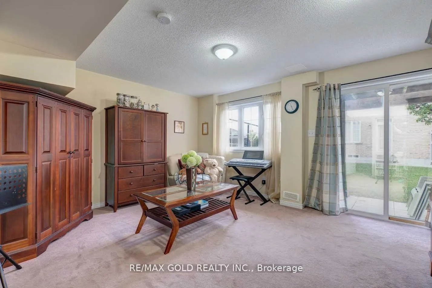 Photo 16 of Unit 18, 1070 Glenbourne Drive, Oshawa, Pinecrest — HOMEH