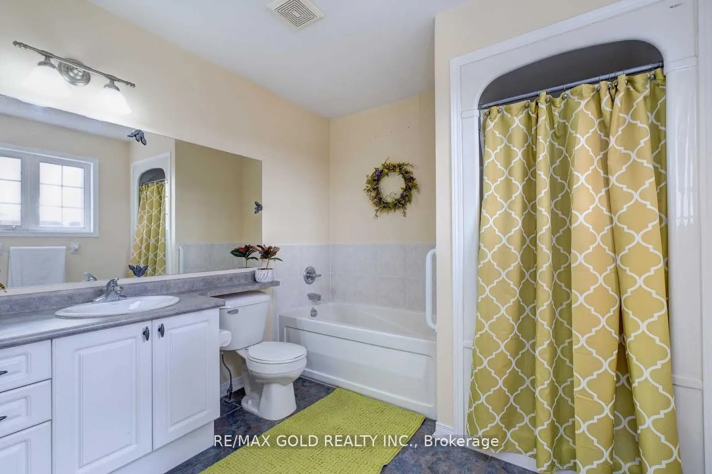Photo 23 of Unit 18, 1070 Glenbourne Drive, Oshawa, Pinecrest — HOMEH