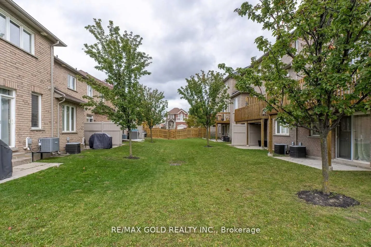Photo 28 of Unit 18, 1070 Glenbourne Drive, Oshawa, Pinecrest — HOMEH