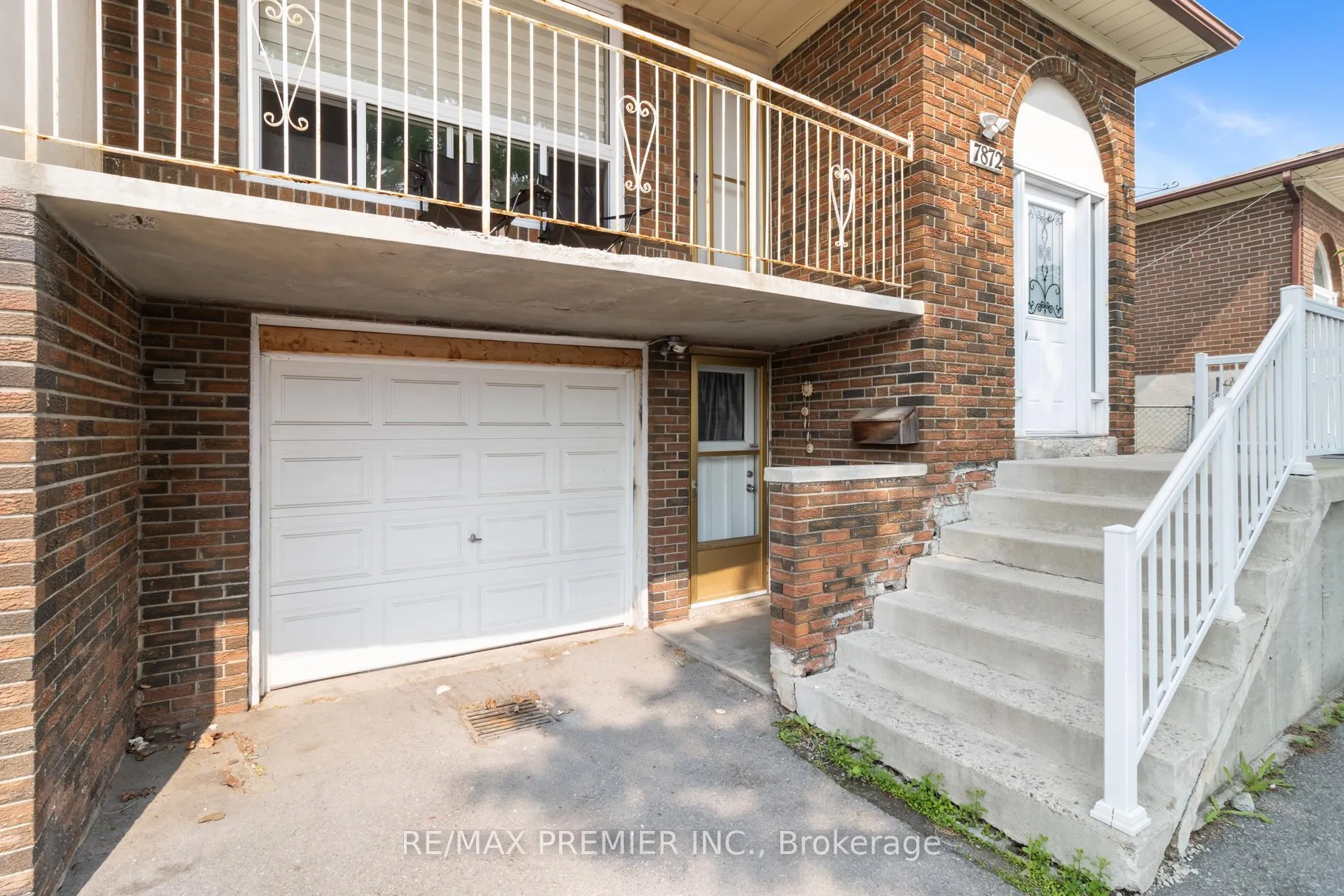 Photo 2 of 7872 Martin Grove Road, Vaughan, West Woodbridge — HOMEH