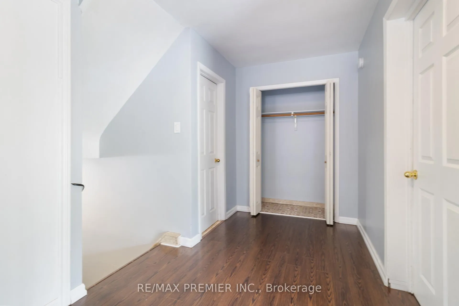 Photo 17 of 7872 Martin Grove Road, Vaughan, West Woodbridge — HOMEH