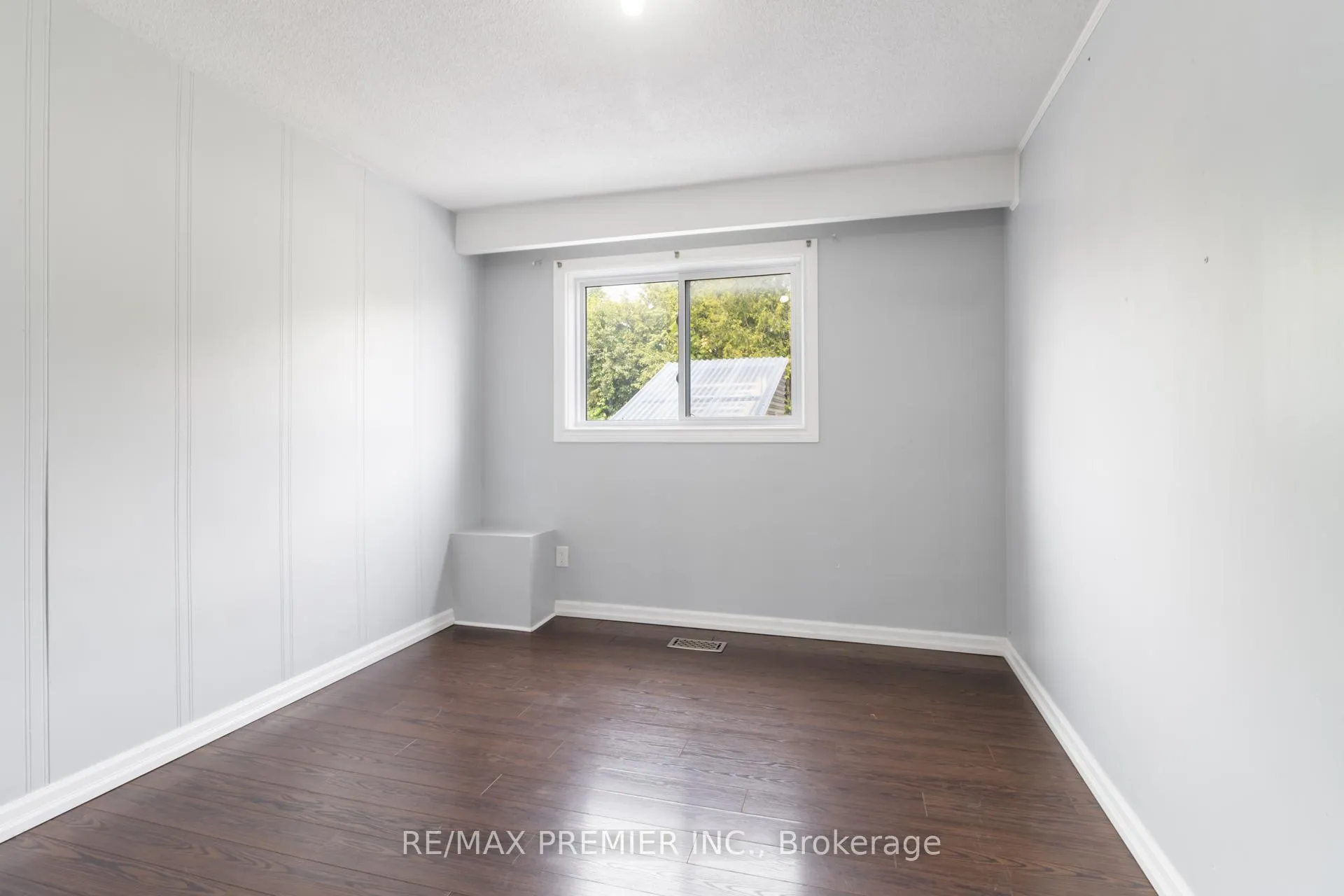 Photo 19 of 7872 Martin Grove Road, Vaughan, West Woodbridge — HOMEH