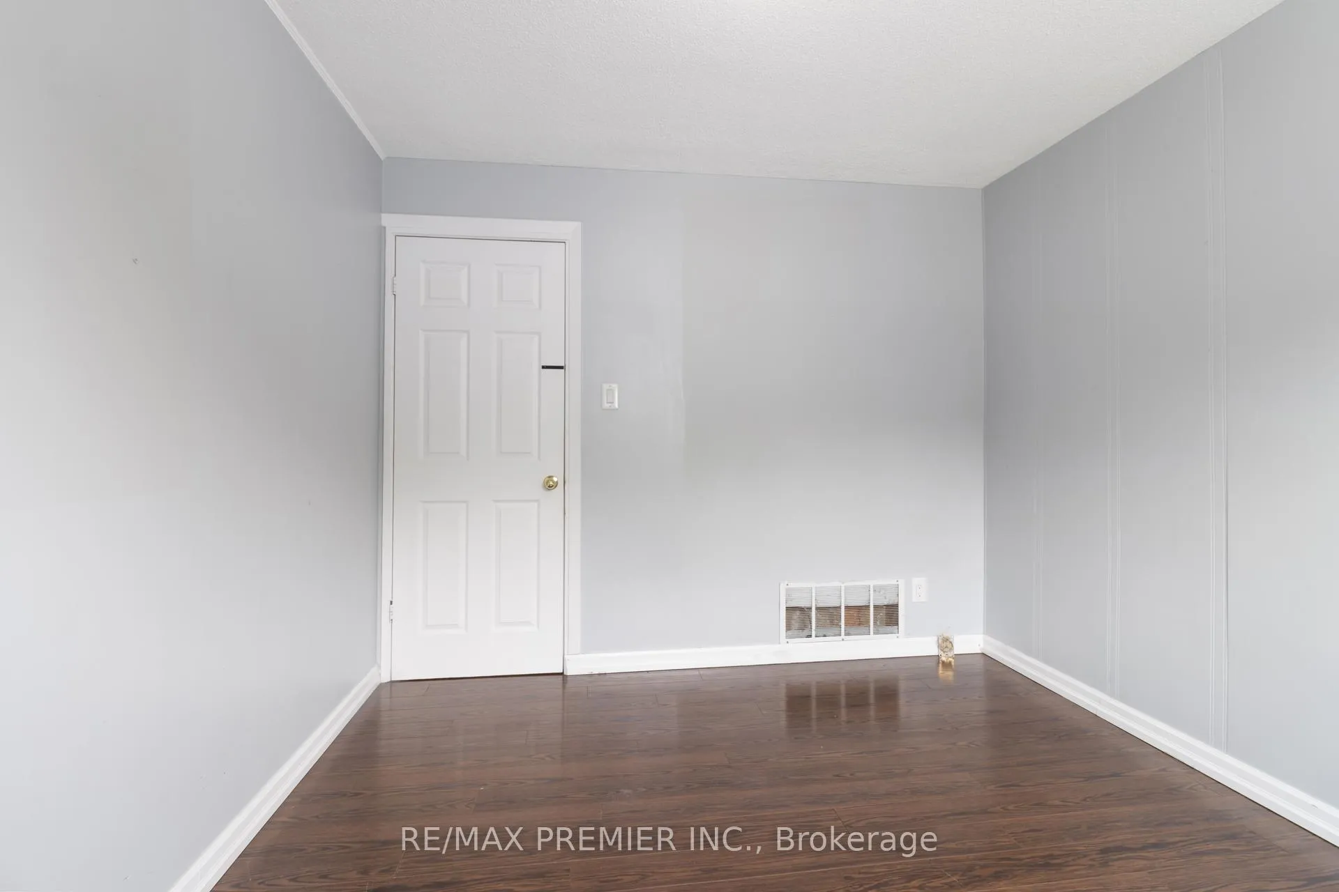 Photo 20 of 7872 Martin Grove Road, Vaughan, West Woodbridge — HOMEH